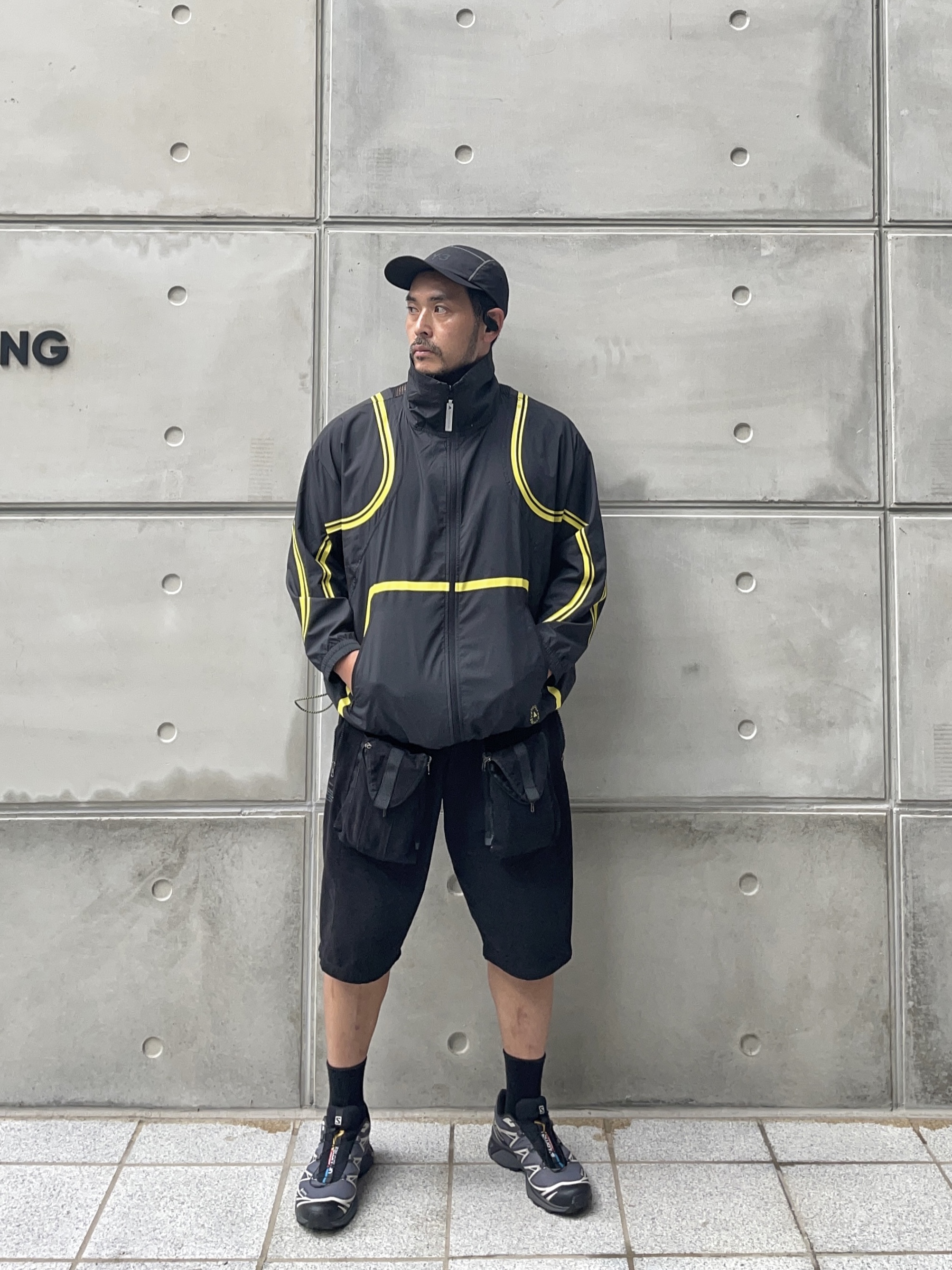Salomon XT-6 Gore-Tex Black Ebony 착용 스타일 - 2