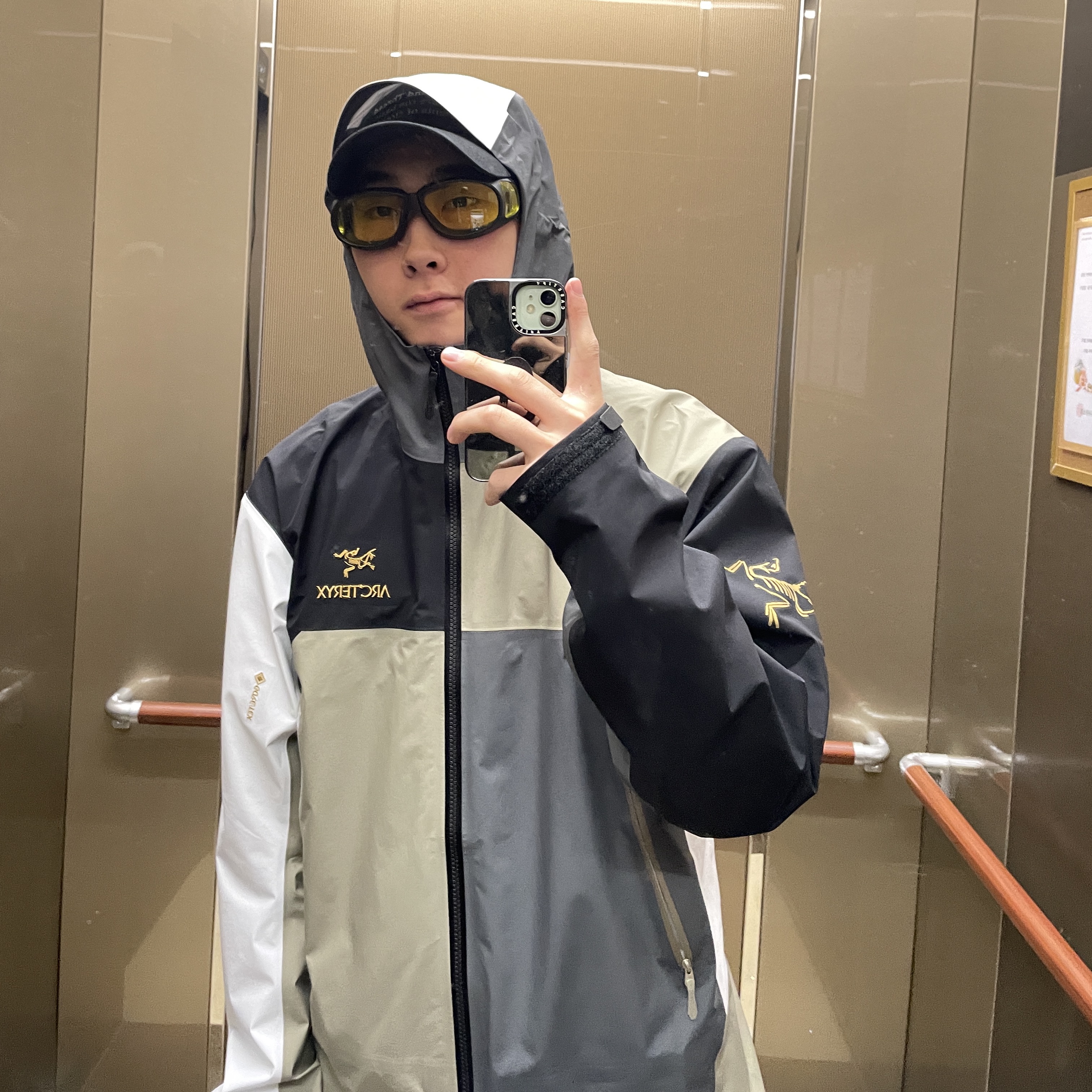 Arc'teryx x Beams Dimensions Beta Jacket Multi 착용 스타일