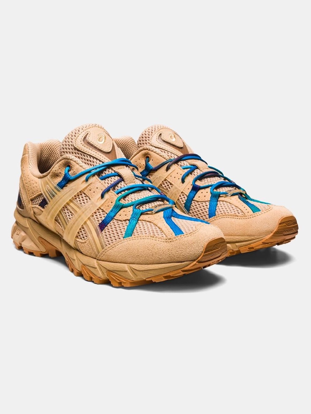 Adidas x Wales Bonner Country Mesa, Asics x A.P.C. Gel-Sonoma 15-50 Beige 착용 스타일 - 3