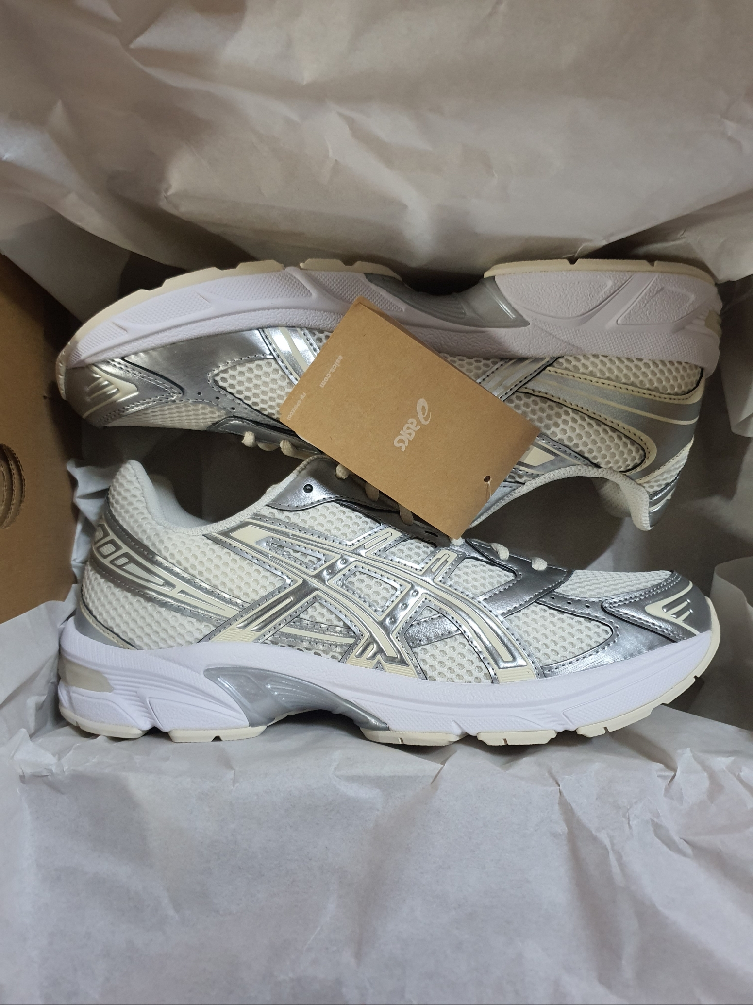 (W) Asics Gel-1130 Cream Pure Silver 착용 스타일 - 1