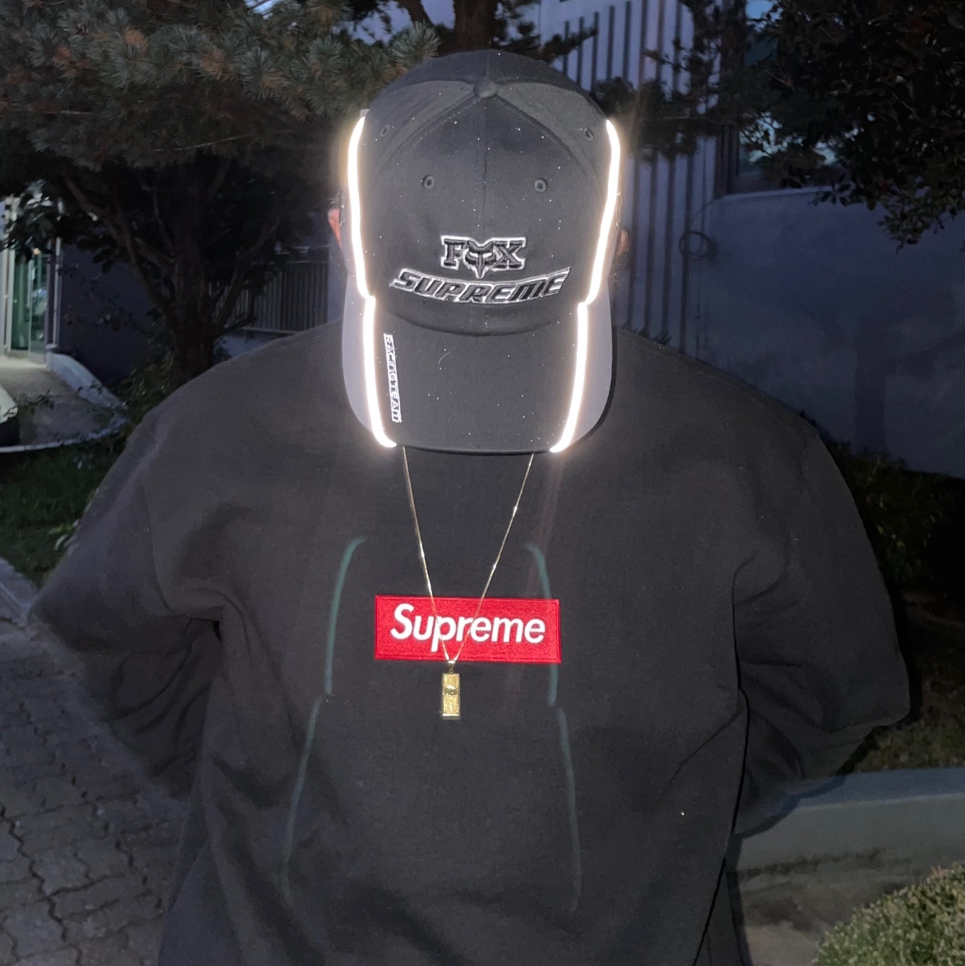 Supreme Fox Racing 6-Panel Black - 23FW, Supreme Box Logo Crewneck Black - 22FW 착용 스타일 - 2