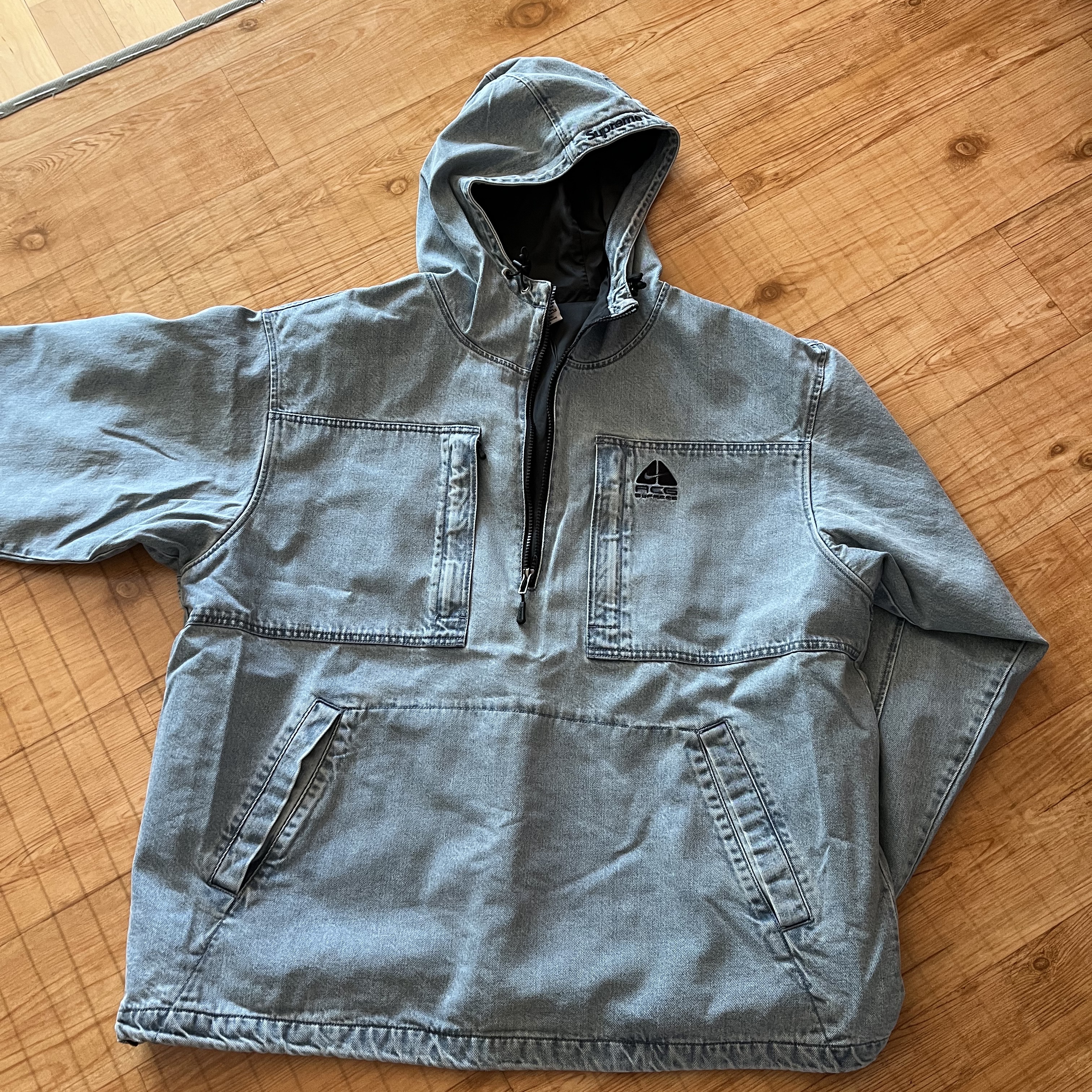 Supreme x Nike ACG Denim Pullover Washed Blue - 22FW 착용 스타일