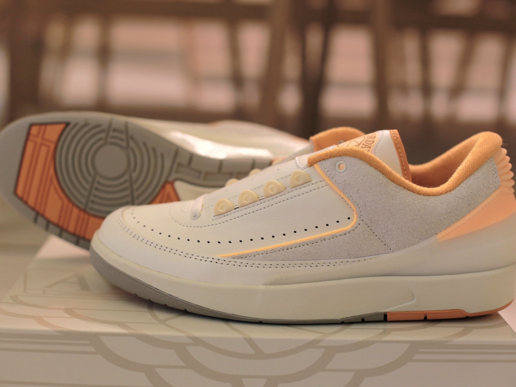 Jordan 2 Retro Low Melon Tint 착용 스타일 - 4