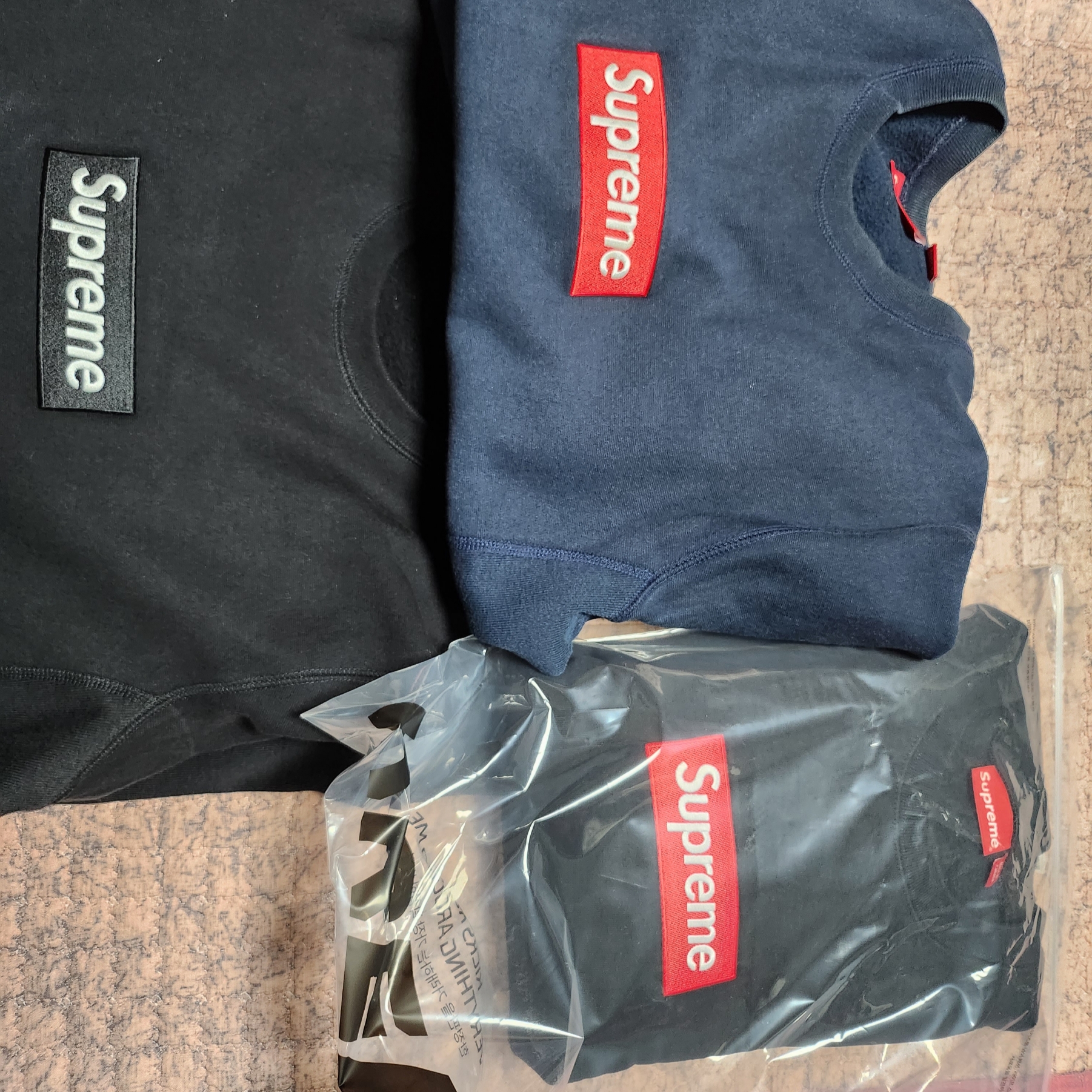 Supreme Box Logo Crewneck Black - 22FW 착용 스타일