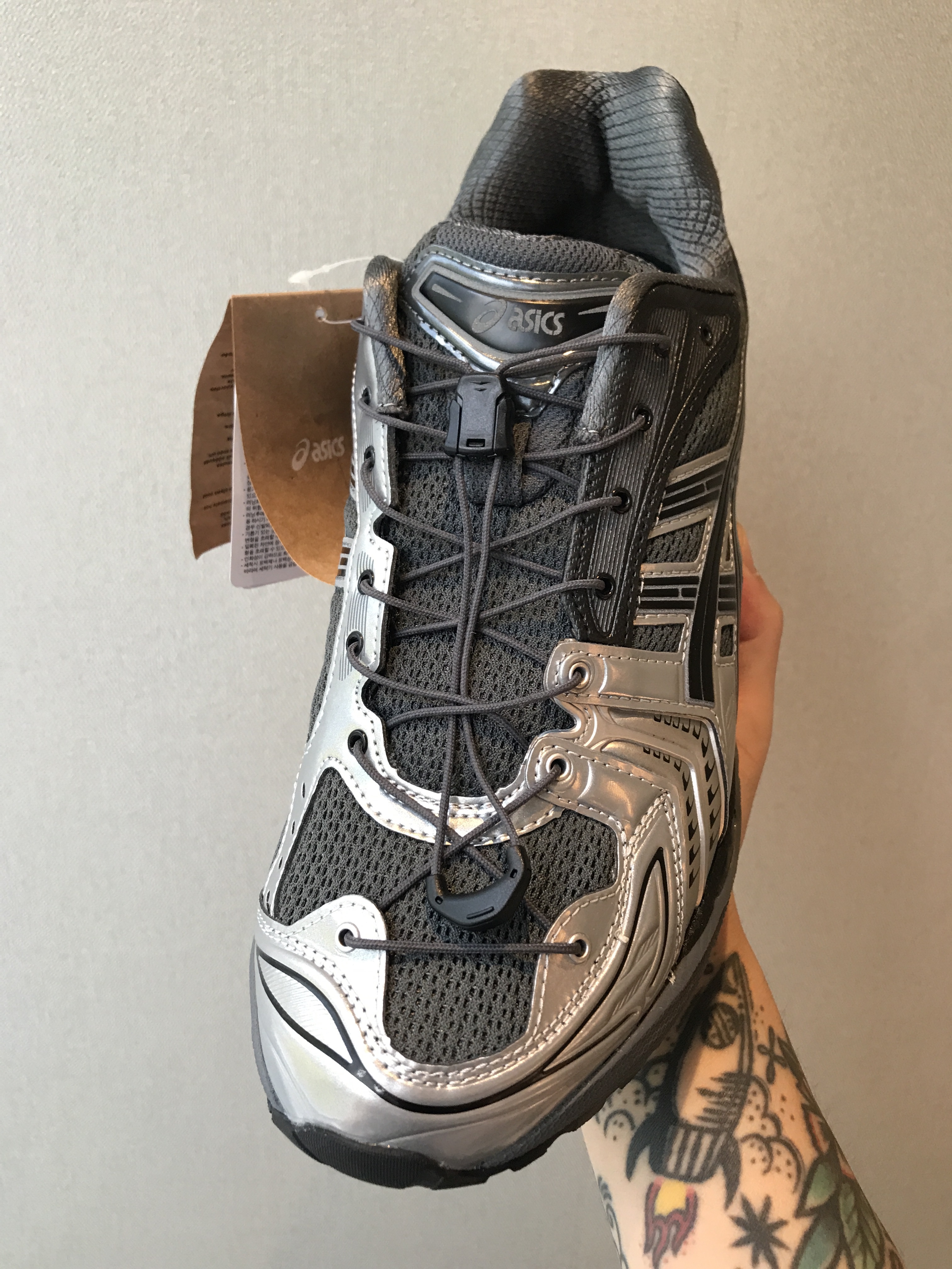 Asics x Unaffected Gel-Kayano 14 Silver Moon 착용 스타일 - 3