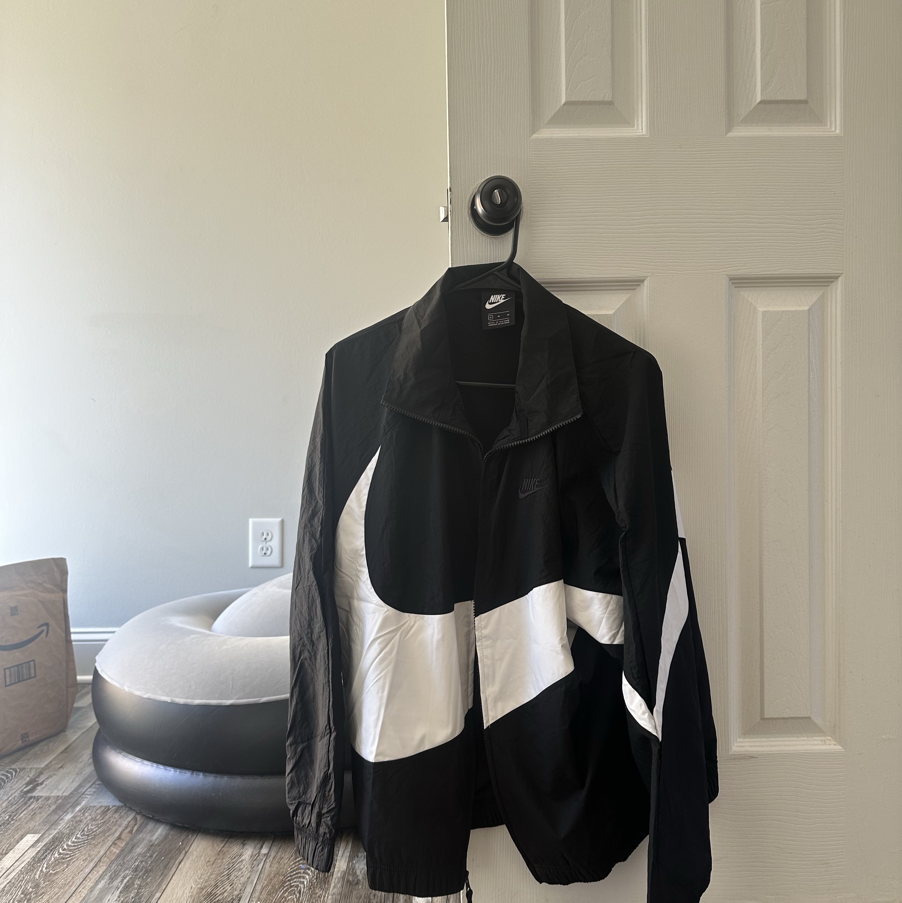 Nike NSW Big Swoosh Woven Jacket Black - Asia 착용 스타일