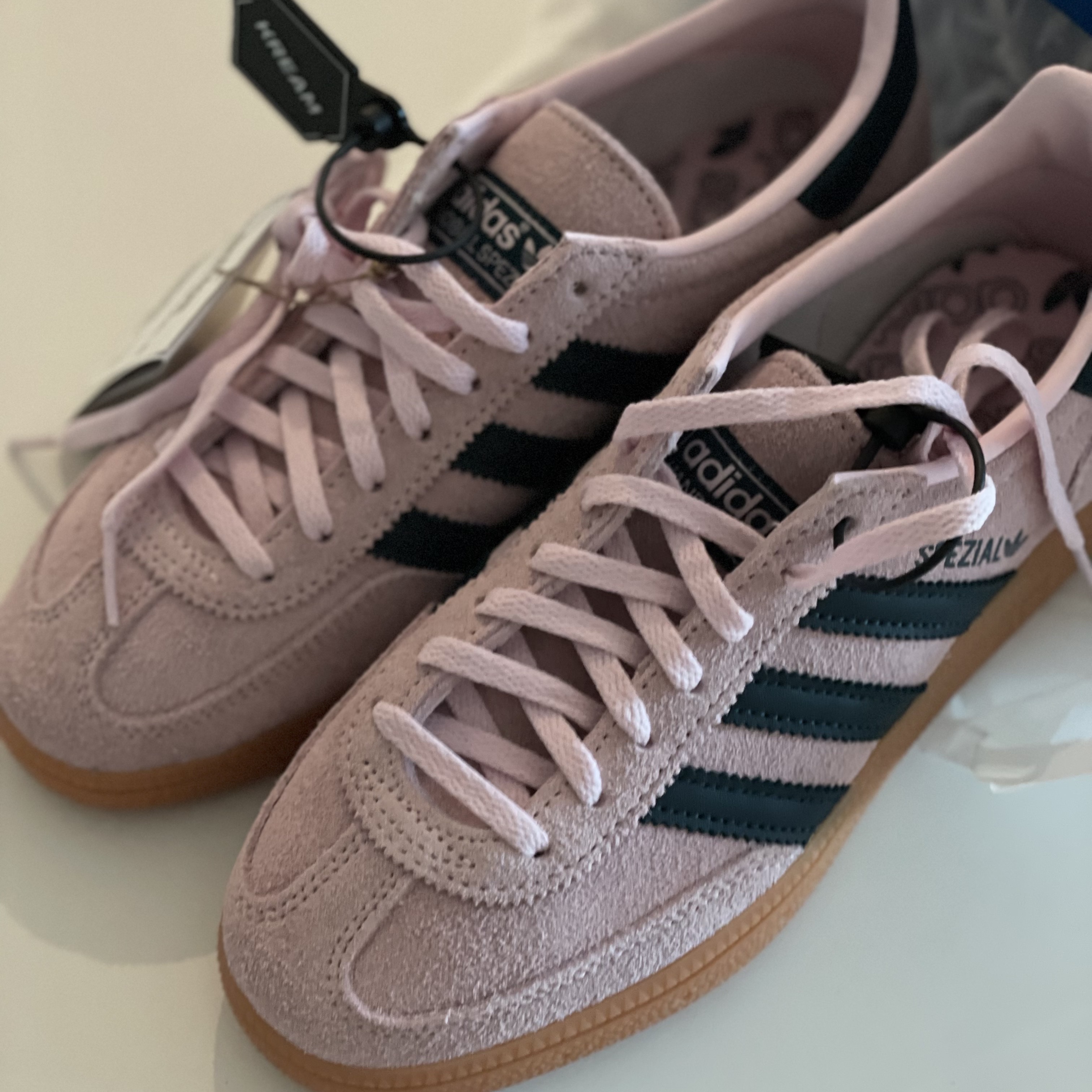 (W) Adidas Spezial Handball Clear Pink 착용 스타일 - 2