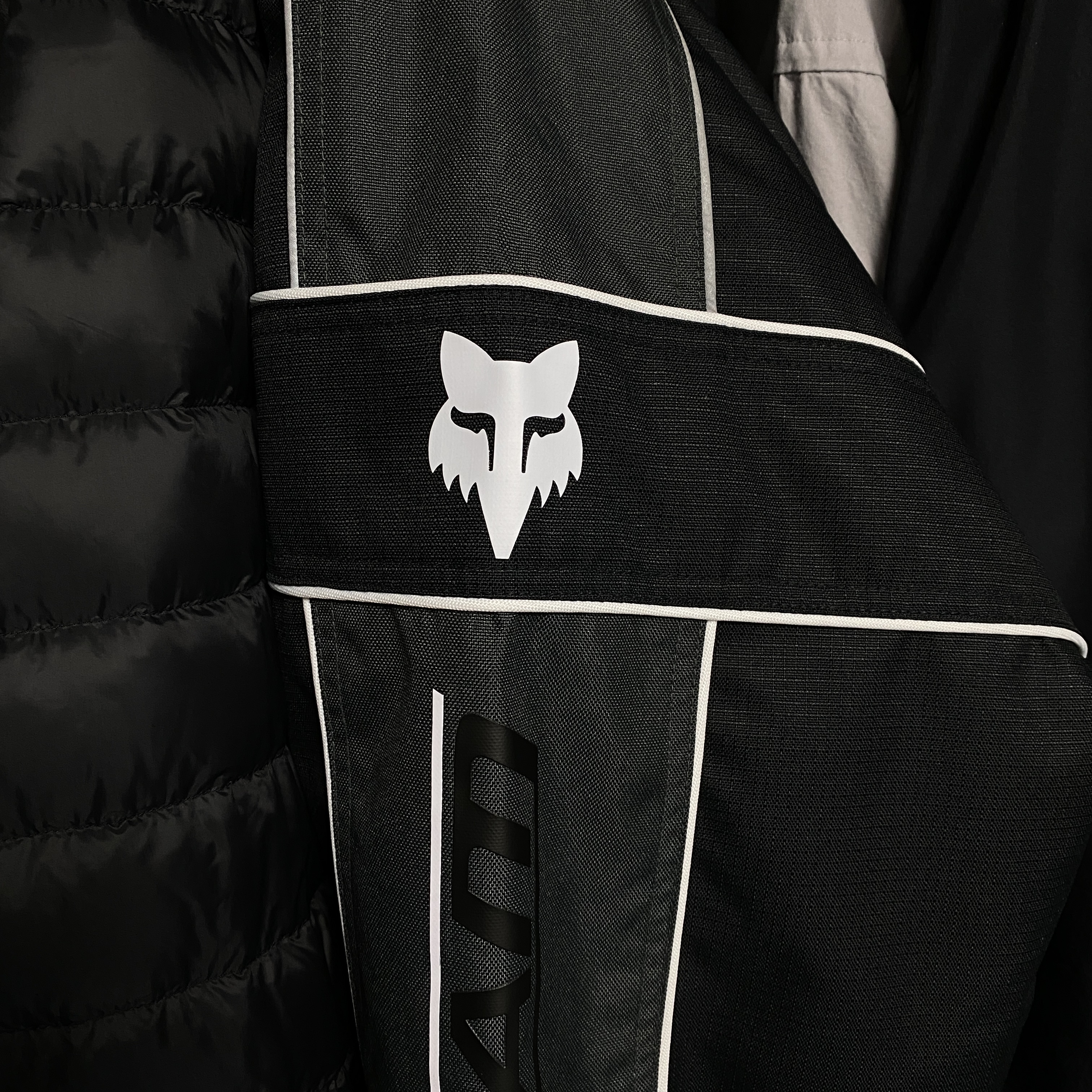 Supreme x Fox Racing Jacket Black - 23FW 착용 스타일 - 2