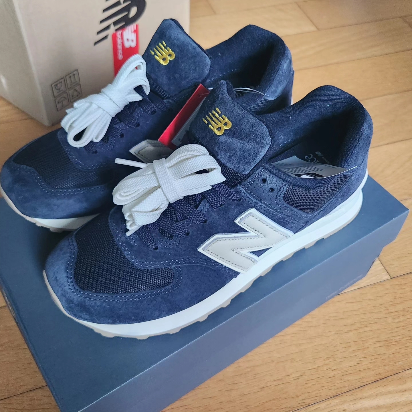 New Balance x Recto 574 Faded Navy Classic 착용 스타일