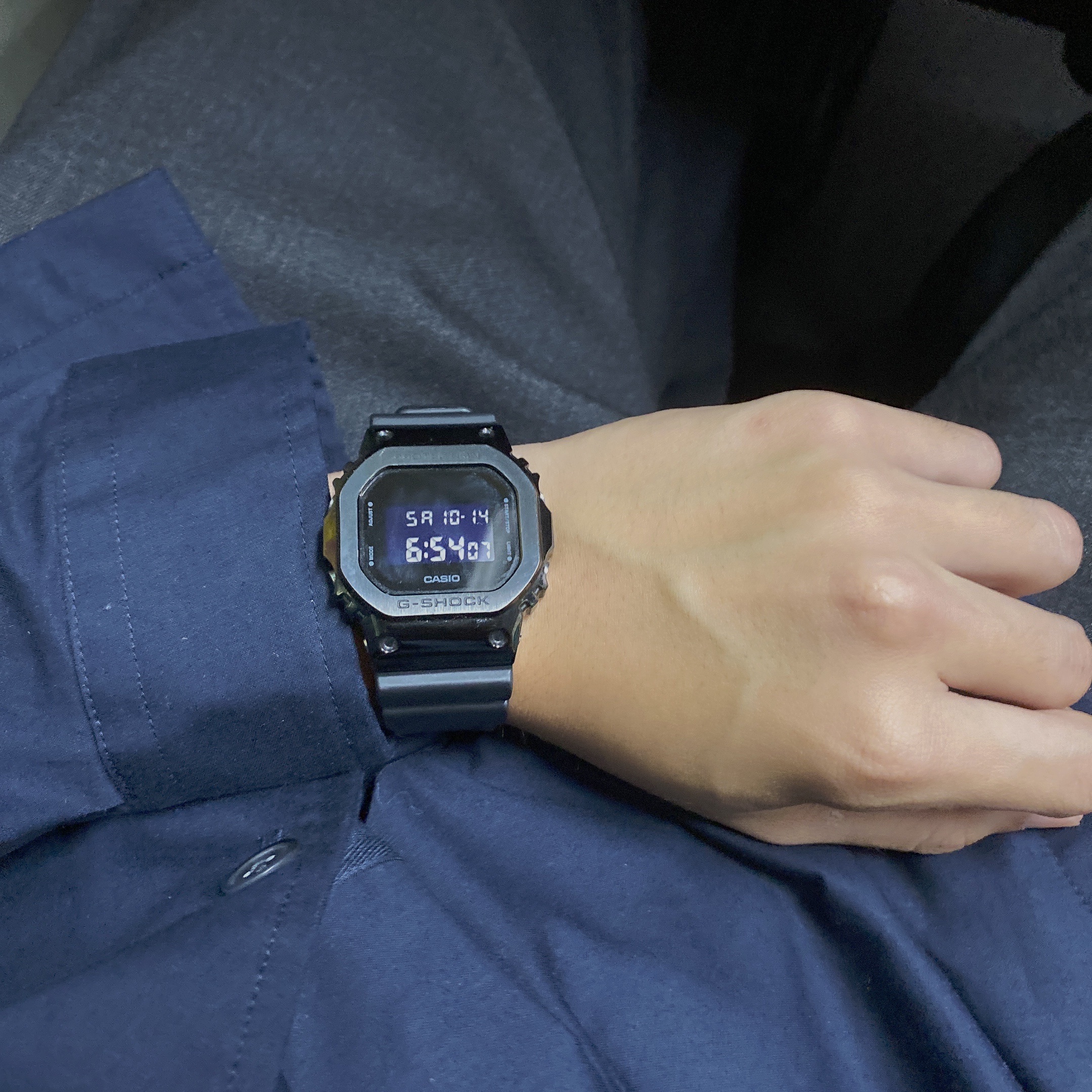 Casio G-Shock GM-5600B-1 착용 스타일