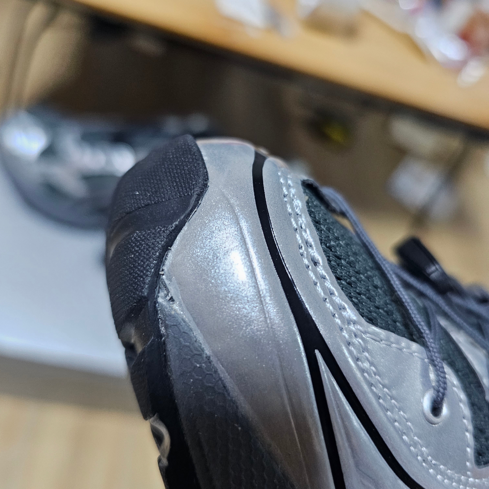 Asics x Unaffected Gel-Kayano 14 Silver Moon 착용 스타일 - 2