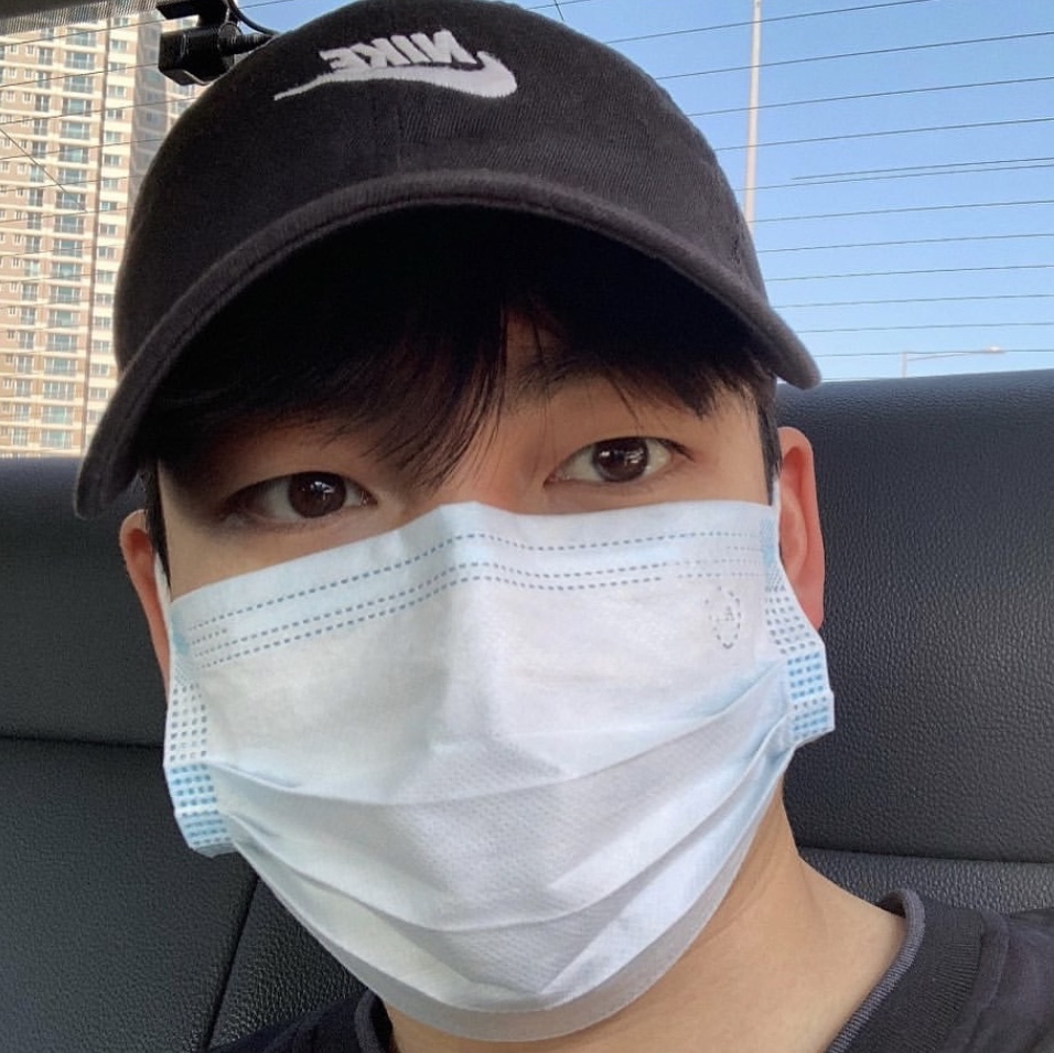 Nike Heritage 86 Futura Washed Cap Black White 착용 스타일