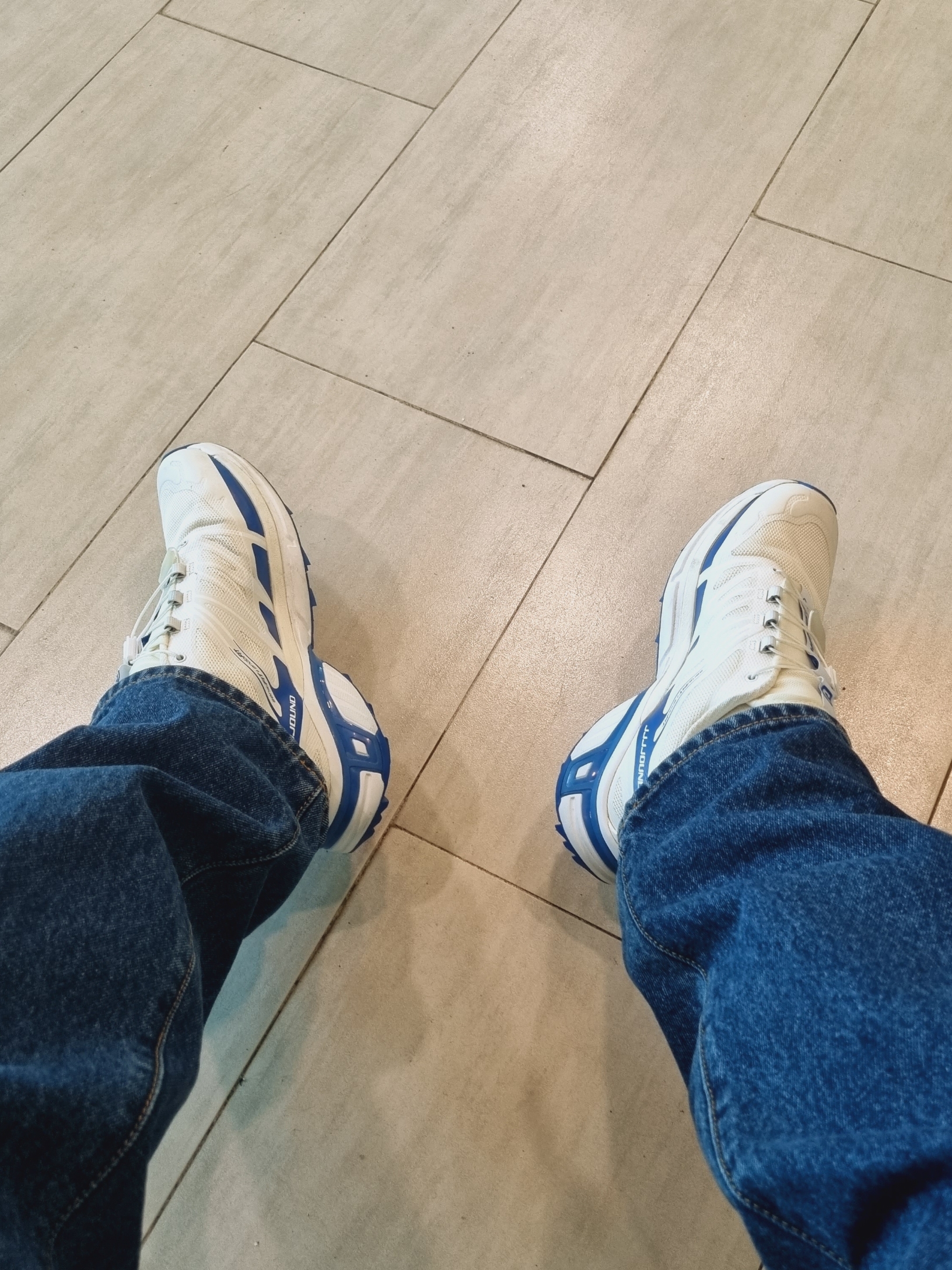 Salomon x JJJJound XT-Wings 2 White Lapis Blue 착용 스타일