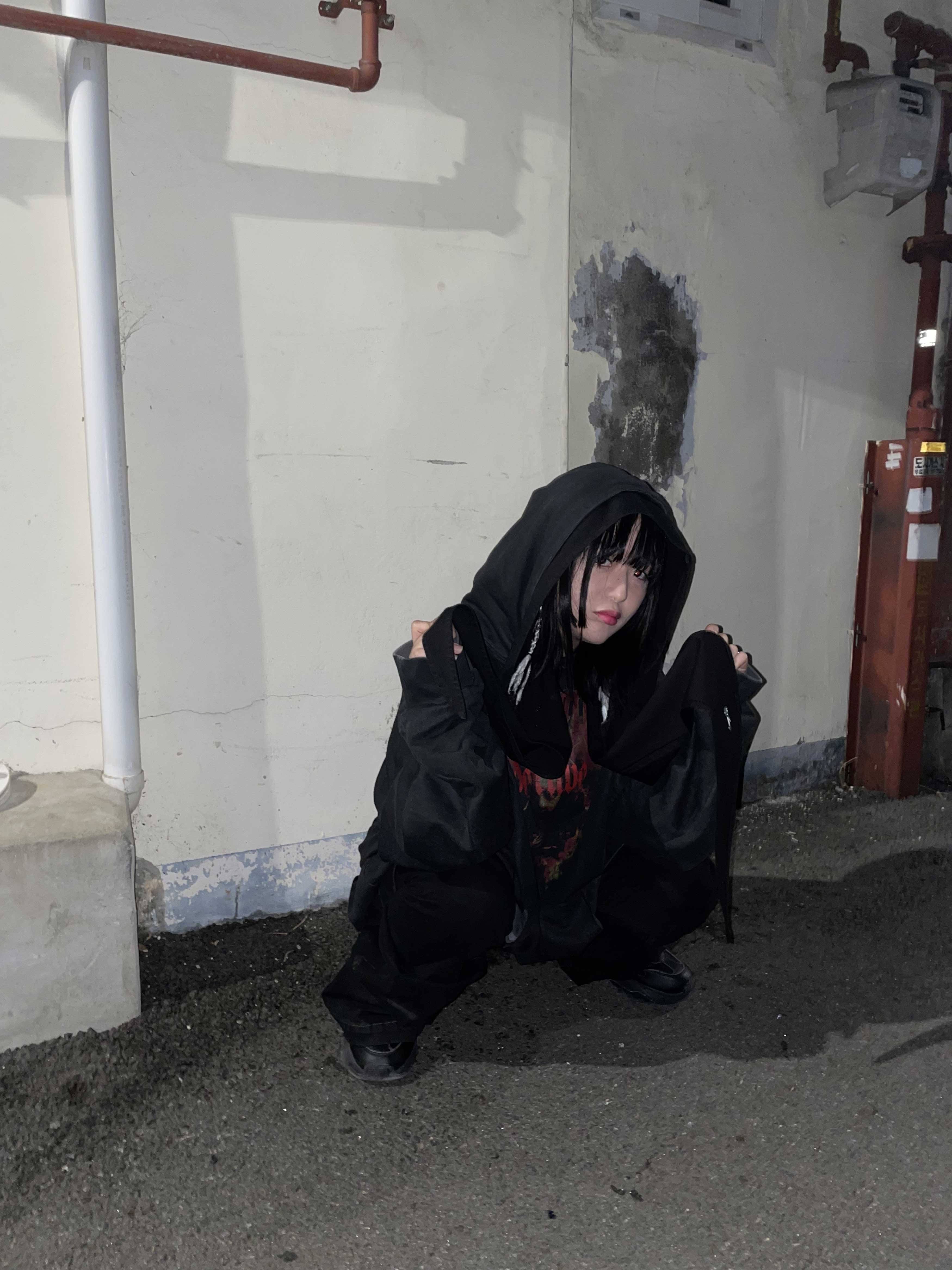 Undermycar Death Eaters Oversized Hoodie Fiesta - 23FW 착용 스타일 - 4
