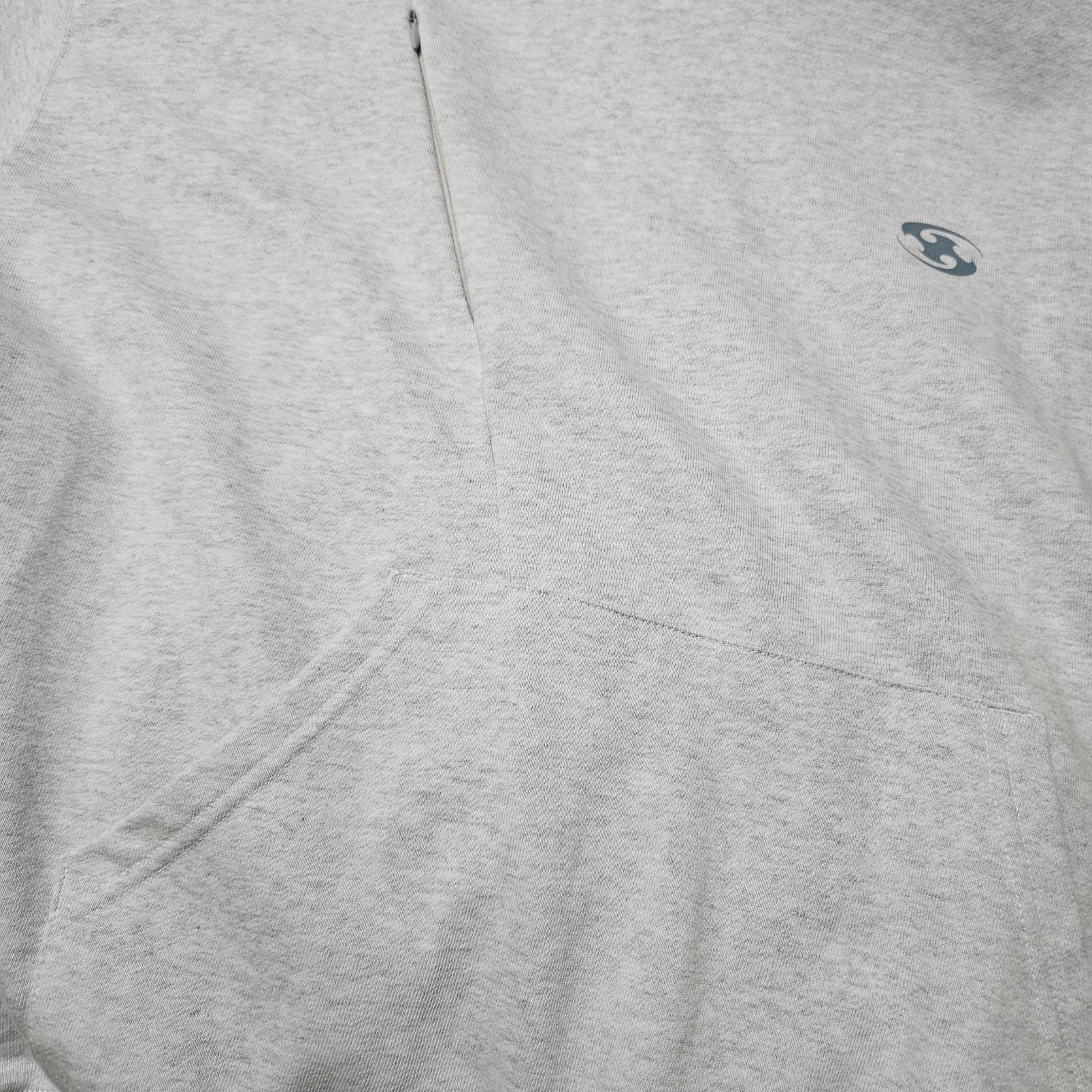 Sansan Gear Logo Hoodie White Melange - 22FW 착용 스타일