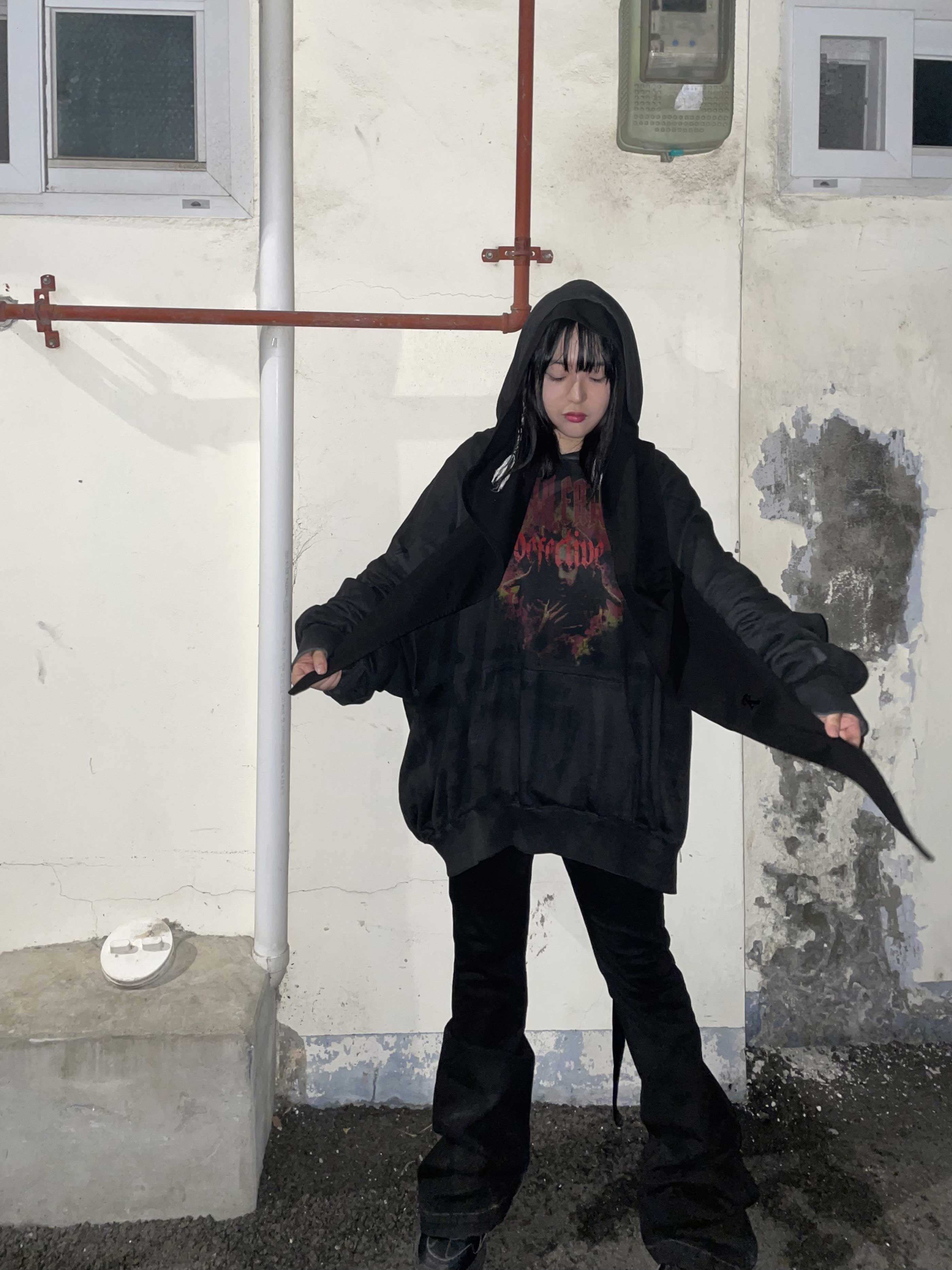 Undermycar Death Eaters Oversized Hoodie Fiesta - 23FW 착용 스타일 - 3