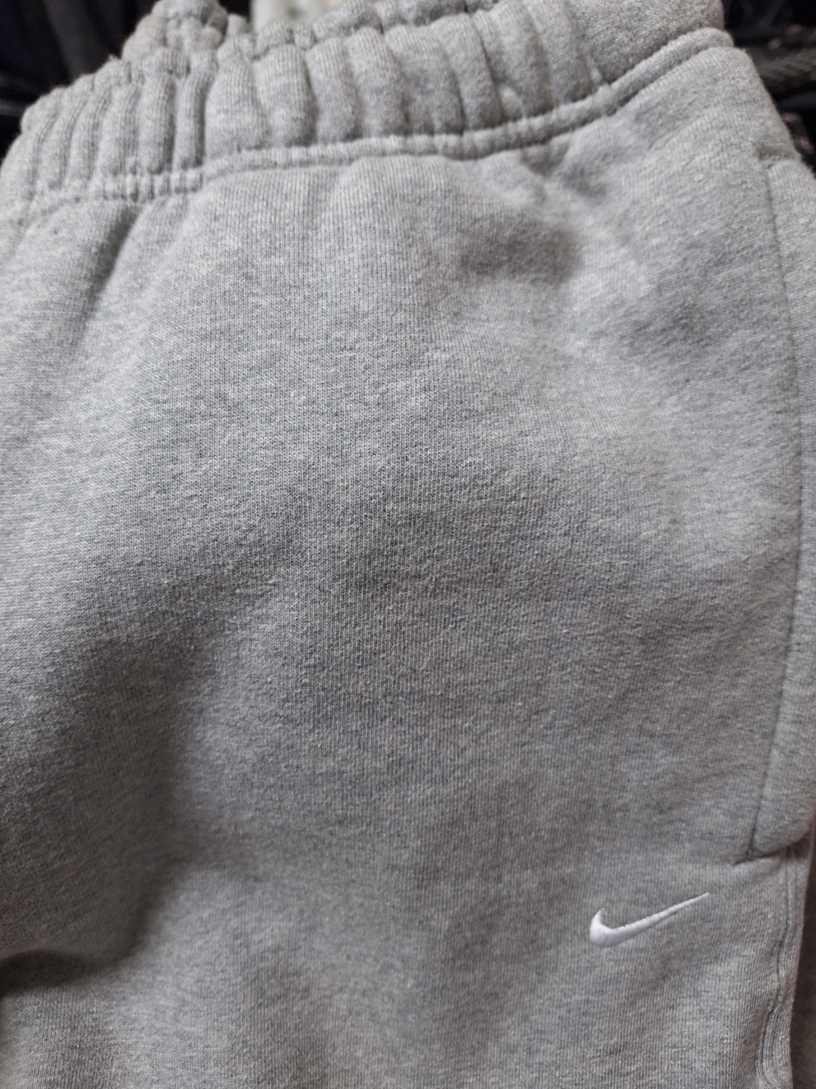 Nike NRG Solo Swoosh Fleece Pants Dark Grey Heather - Asia 착용 스타일