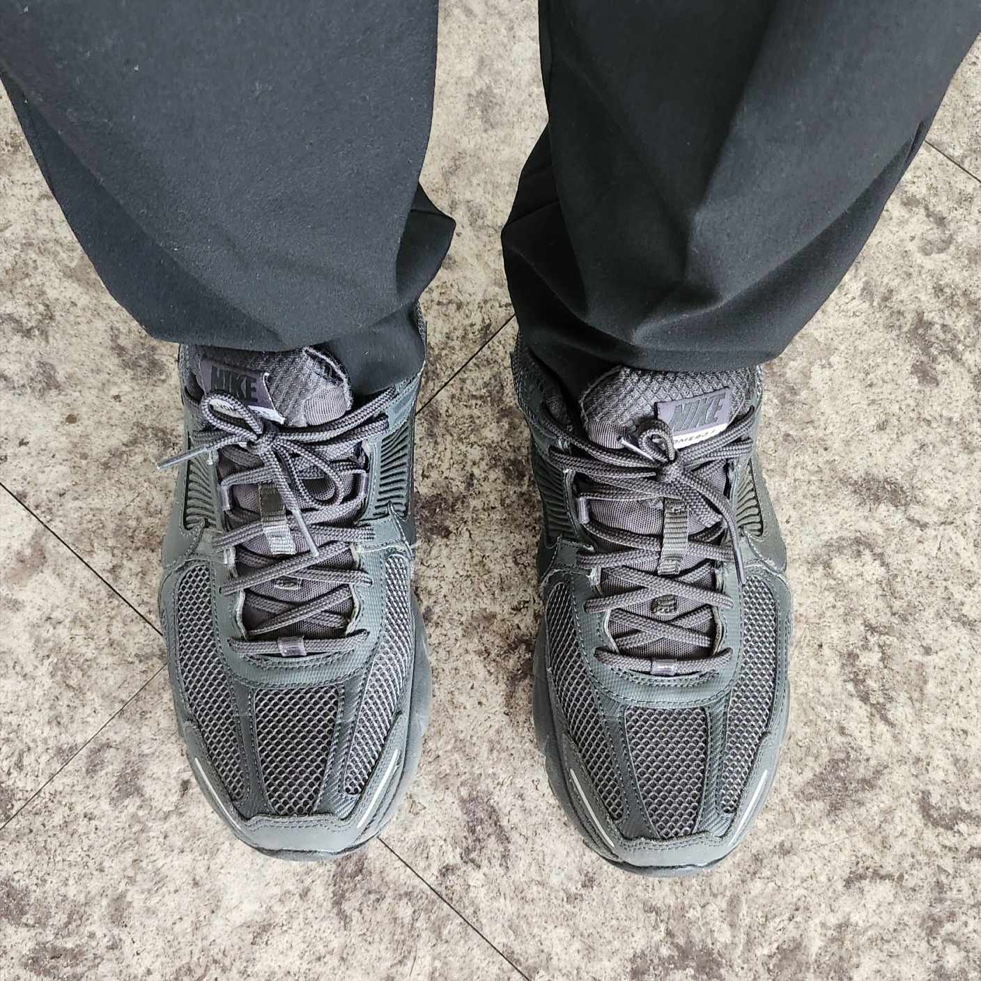 Nike Zoom Vomero 5 SP Anthracite 2023 착용 스타일