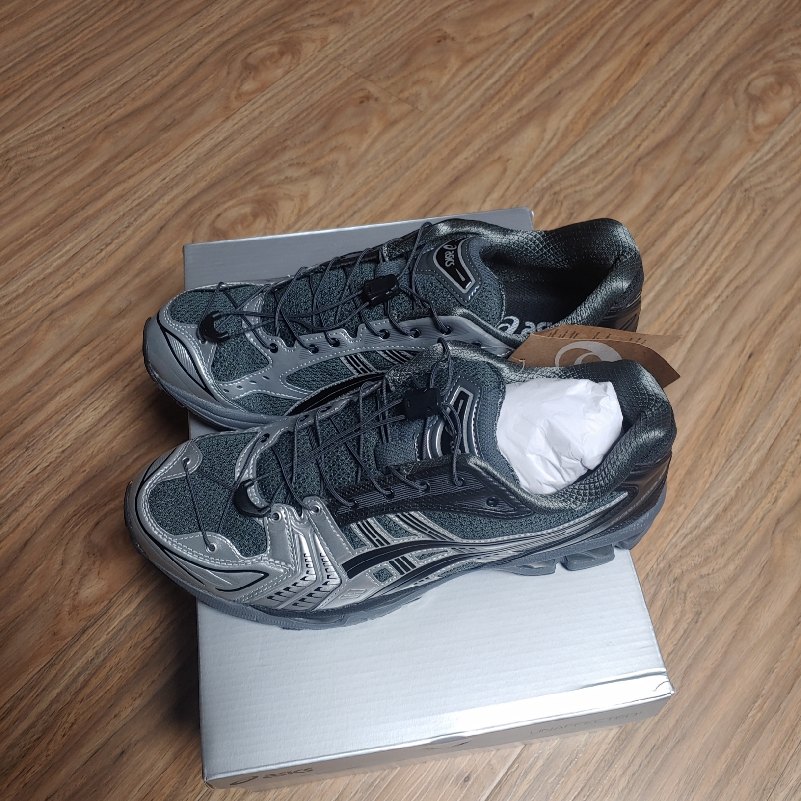 Asics x Unaffected Gel-Kayano 14 Galaxy White, Asics x Unaffected Gel-Kayano 14 Silver Moon 착용 스타일 - 2