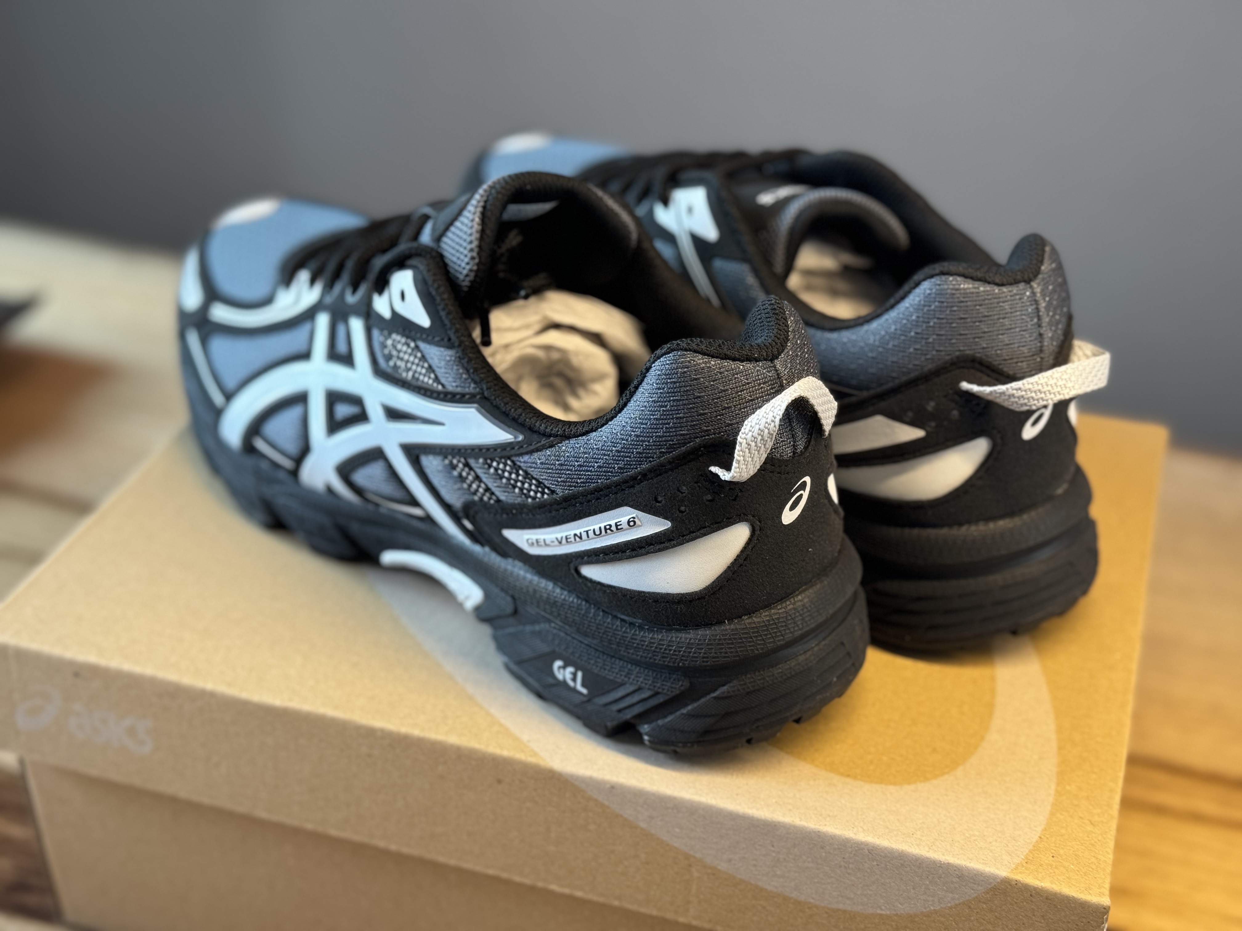 Asics Gel-Venture 6 Carrier Grey 착용 스타일 - 4