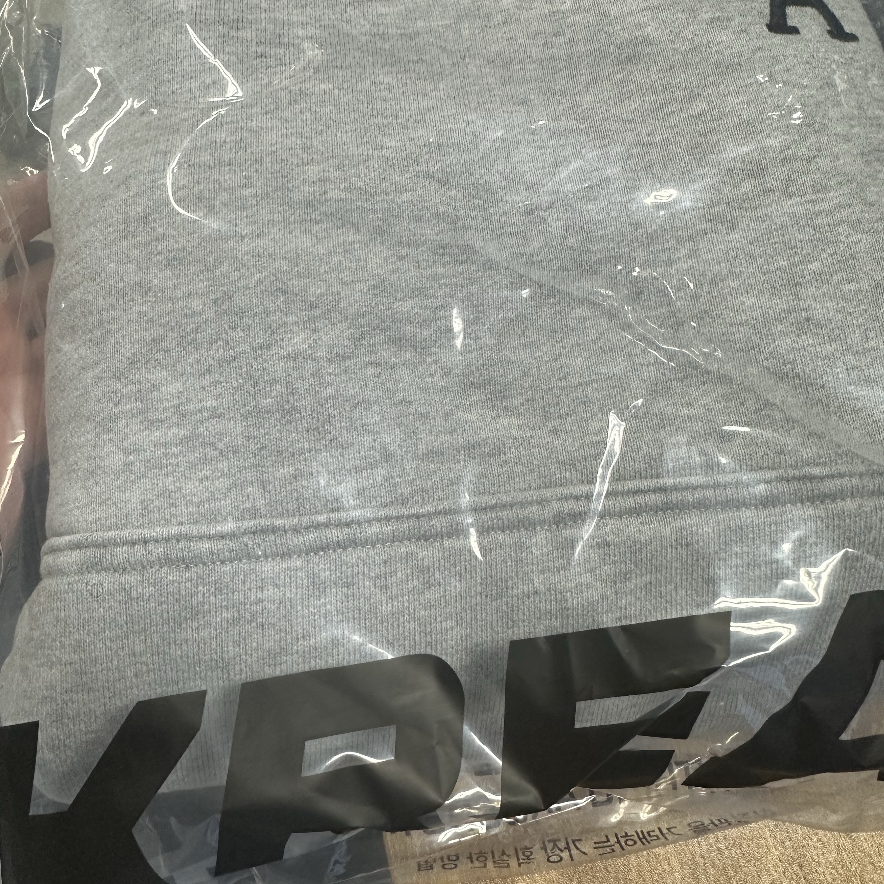 Puma x AMI Hoodie Light Gray Heather 착용 스타일 - 5