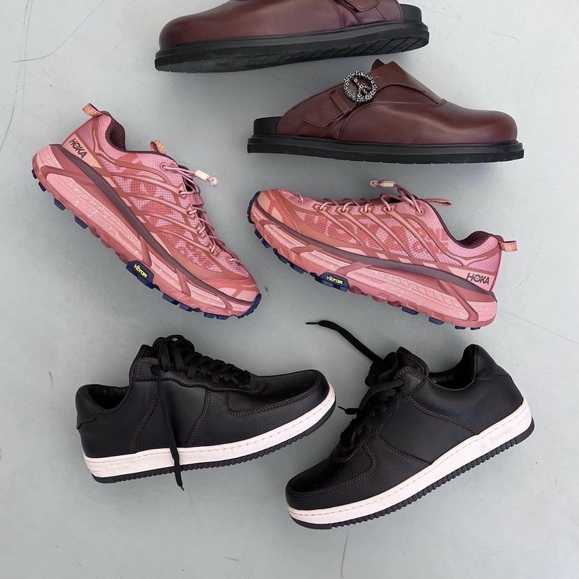 Hoka Mafate Three 2 Hot Sauce Earthenware 착용 스타일 - 3