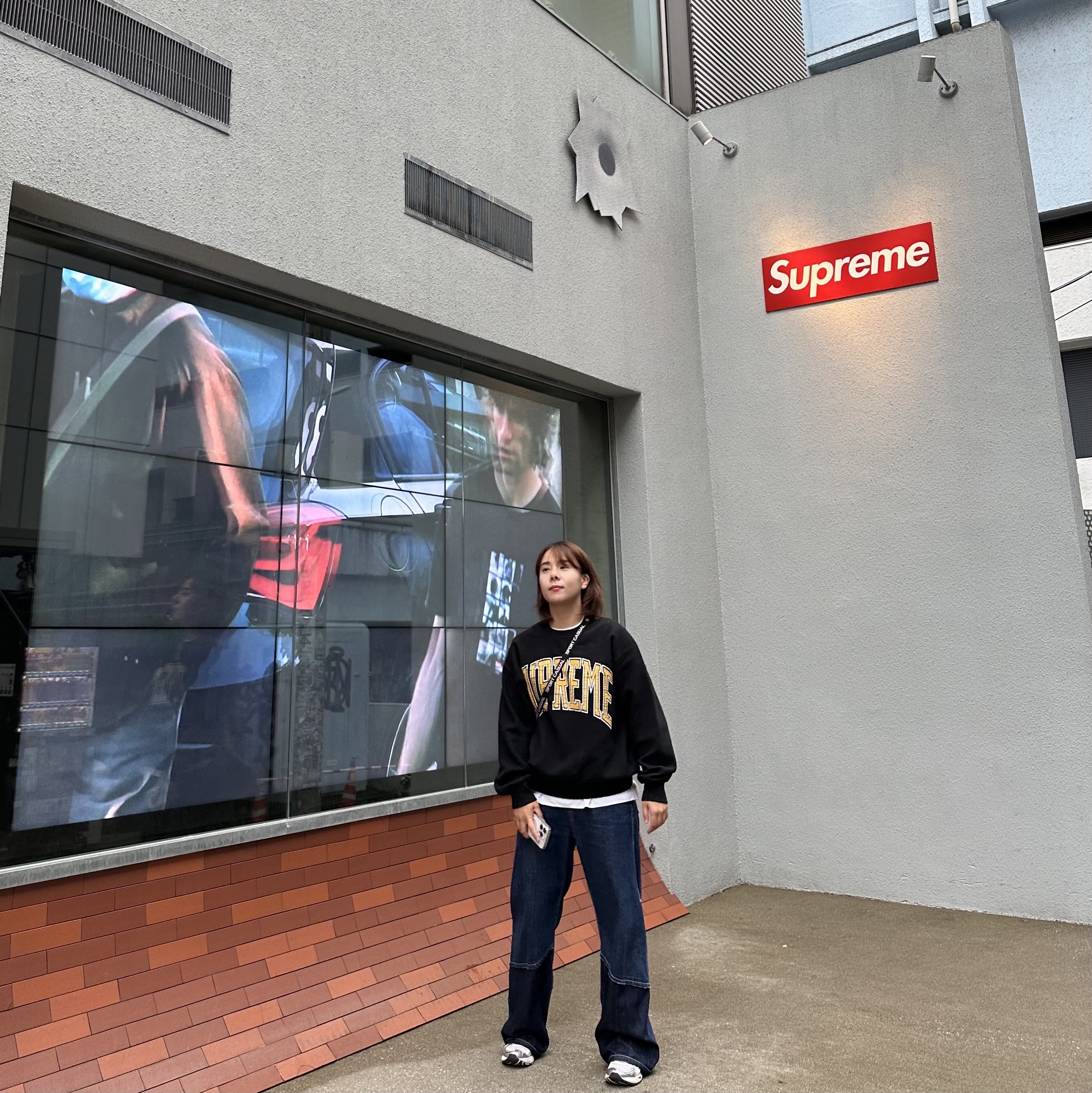Supreme Inside Out Crewneck Black - 23FW, (W) Asics Gel-Kayano 14 White Midnight 착용 스타일 - 2