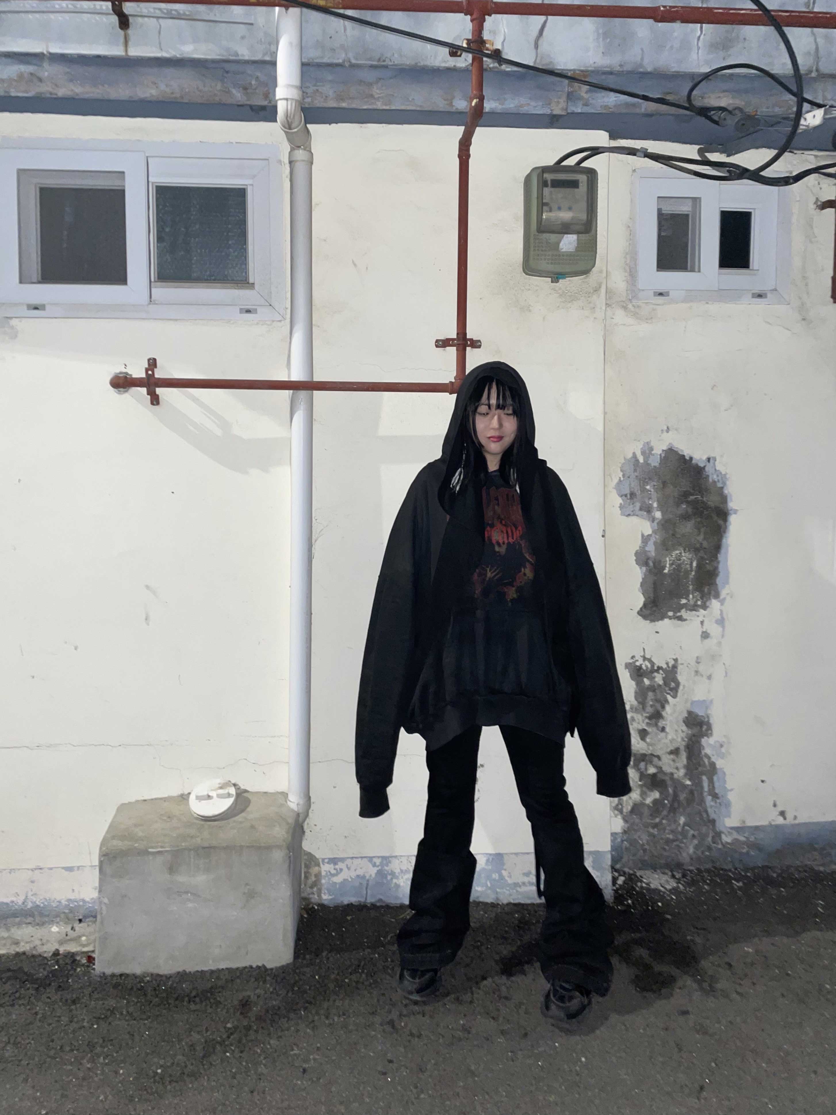 Undermycar Death Eaters Oversized Hoodie Fiesta - 23FW 착용 스타일 - 1
