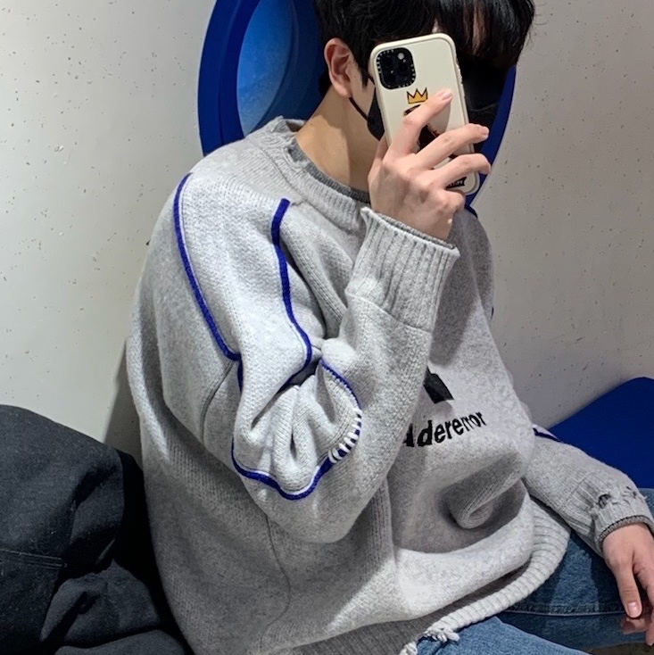 Zara x Ader Error Oversize Sweater Grey 착용 스타일