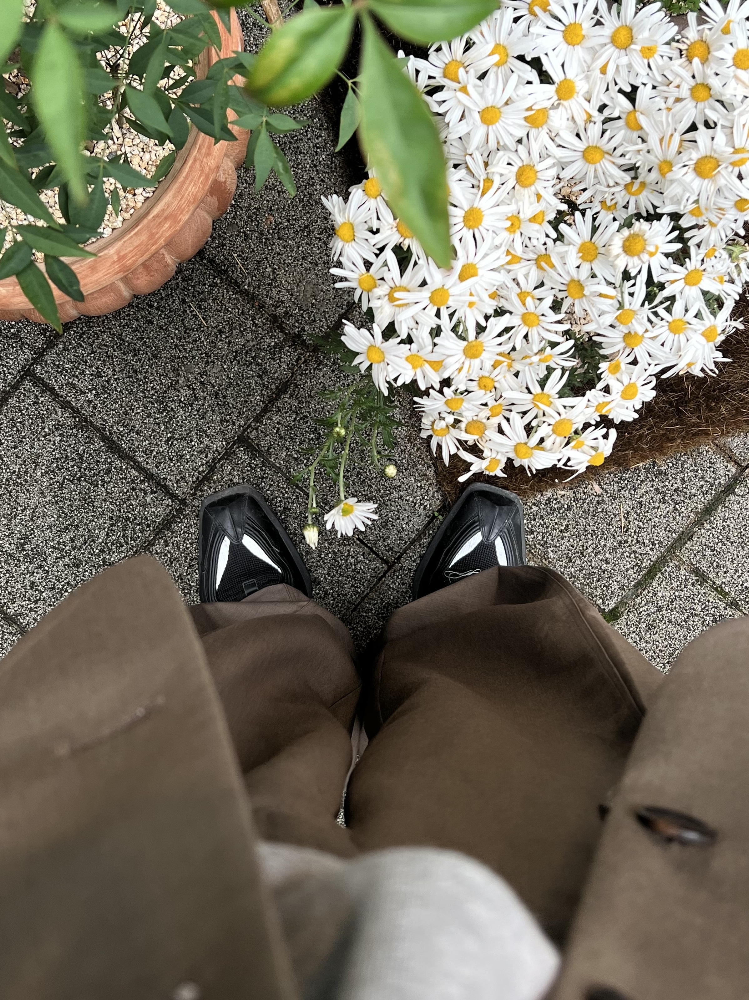 Nike x Martine Rose Shox MR4 Black, Our Legacy Belt 2cm Leather Black 착용 스타일 - 5