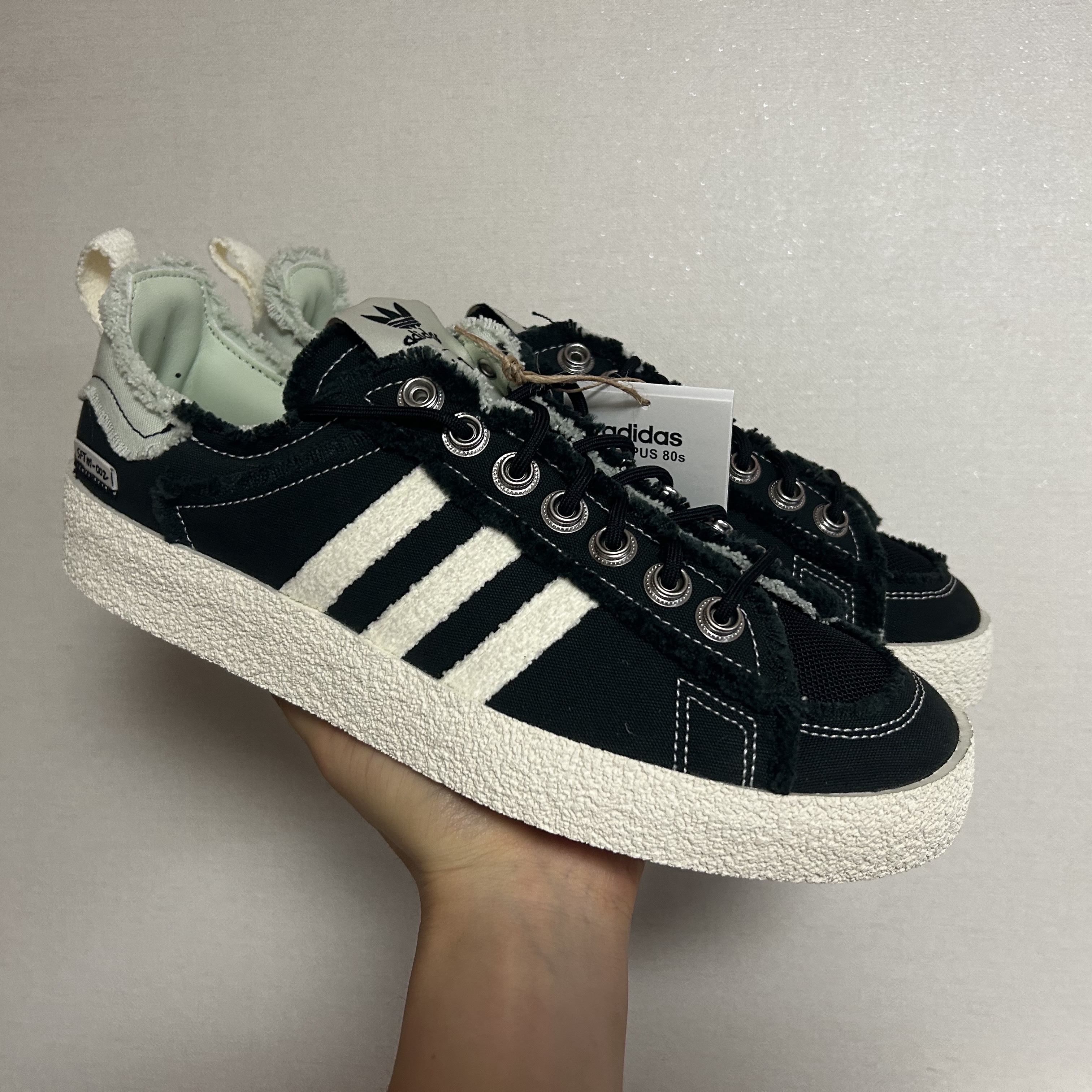 Adidas x Song for the Mute Campus 80s Core Black Cream White 착용 스타일 - 2