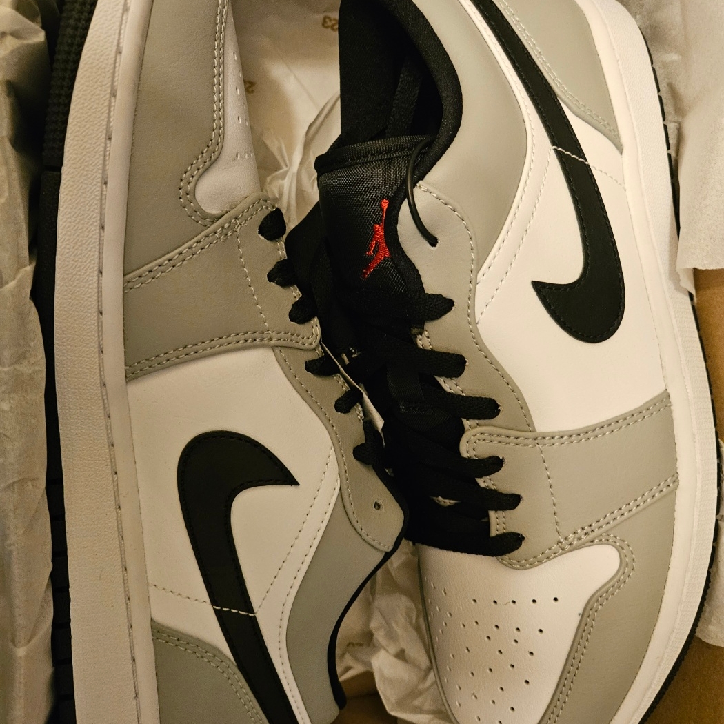 Jordan 1 Low Light Smoke Grey 착용 스타일