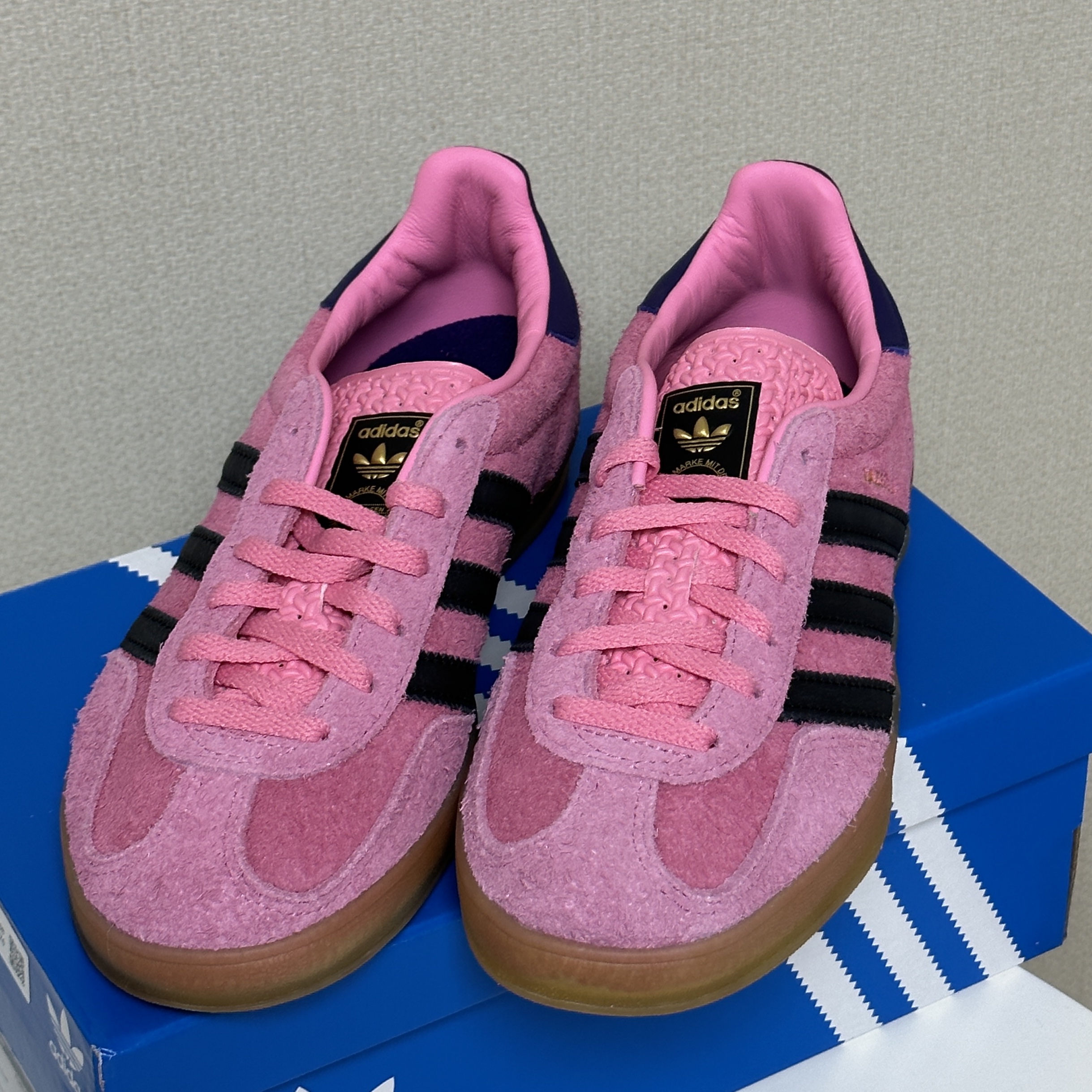 (W) Adidas Gazelle Indoor Bliss Pink 착용 스타일 - 4