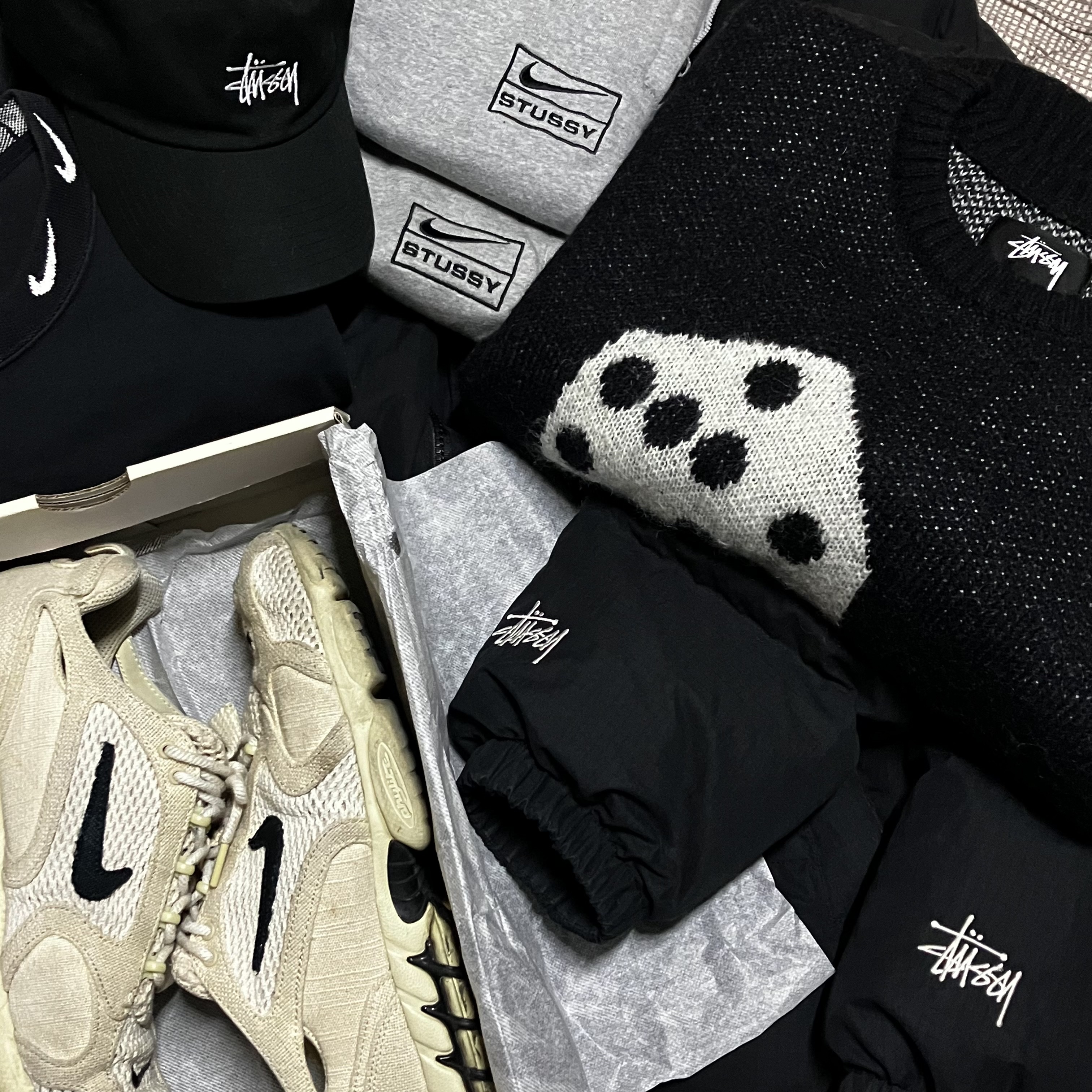 Nike x Stussy NRG Fleece Pants Dark Grey Heather (DO9340-063), Nike x Stussy NRG RA Fleece Pants Dark Grey Heather (DJ9490-063) 착용 스타일