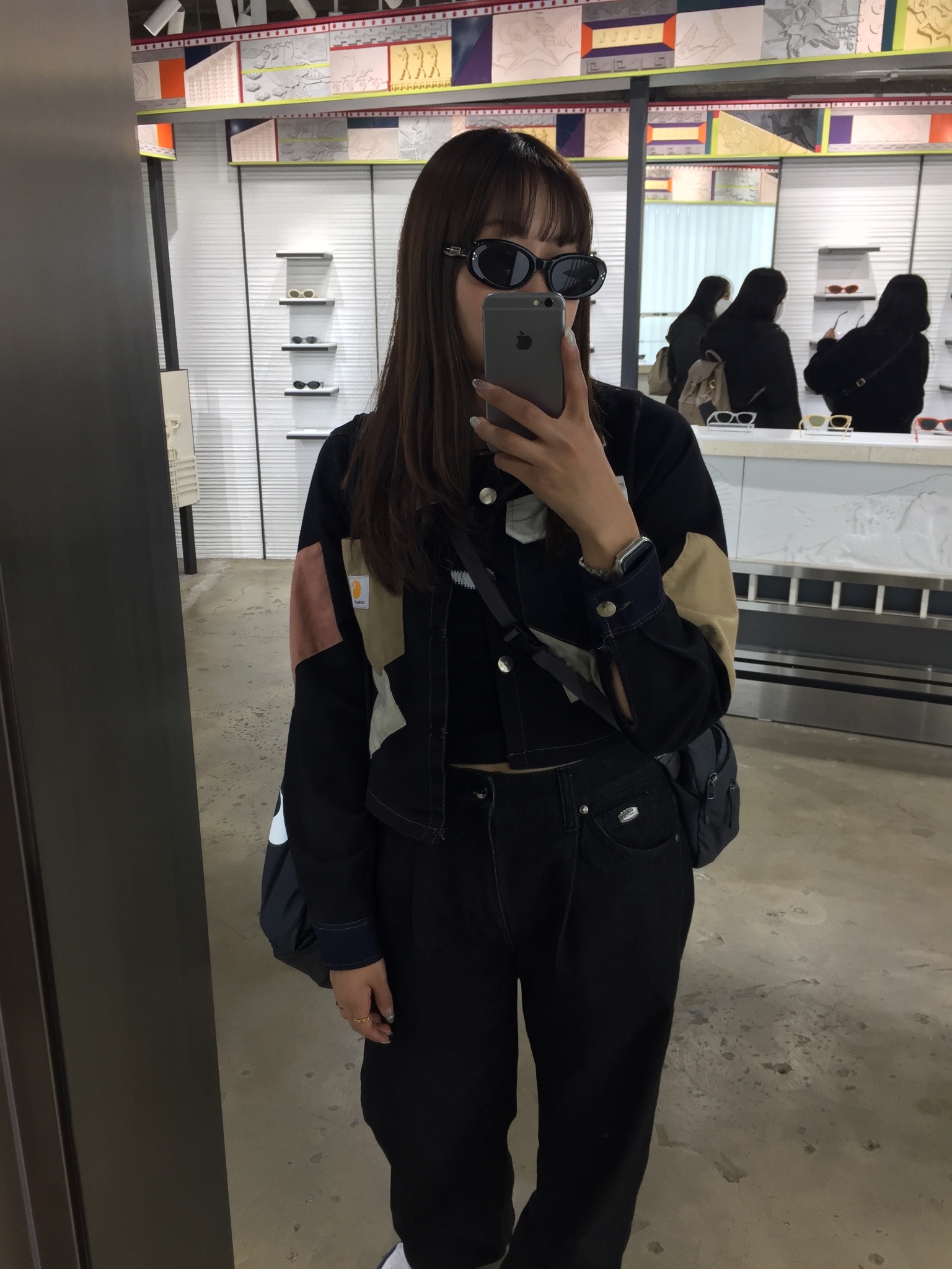 Gentle Monster x Maison Margiela MM004 Black Black 착용 스타일