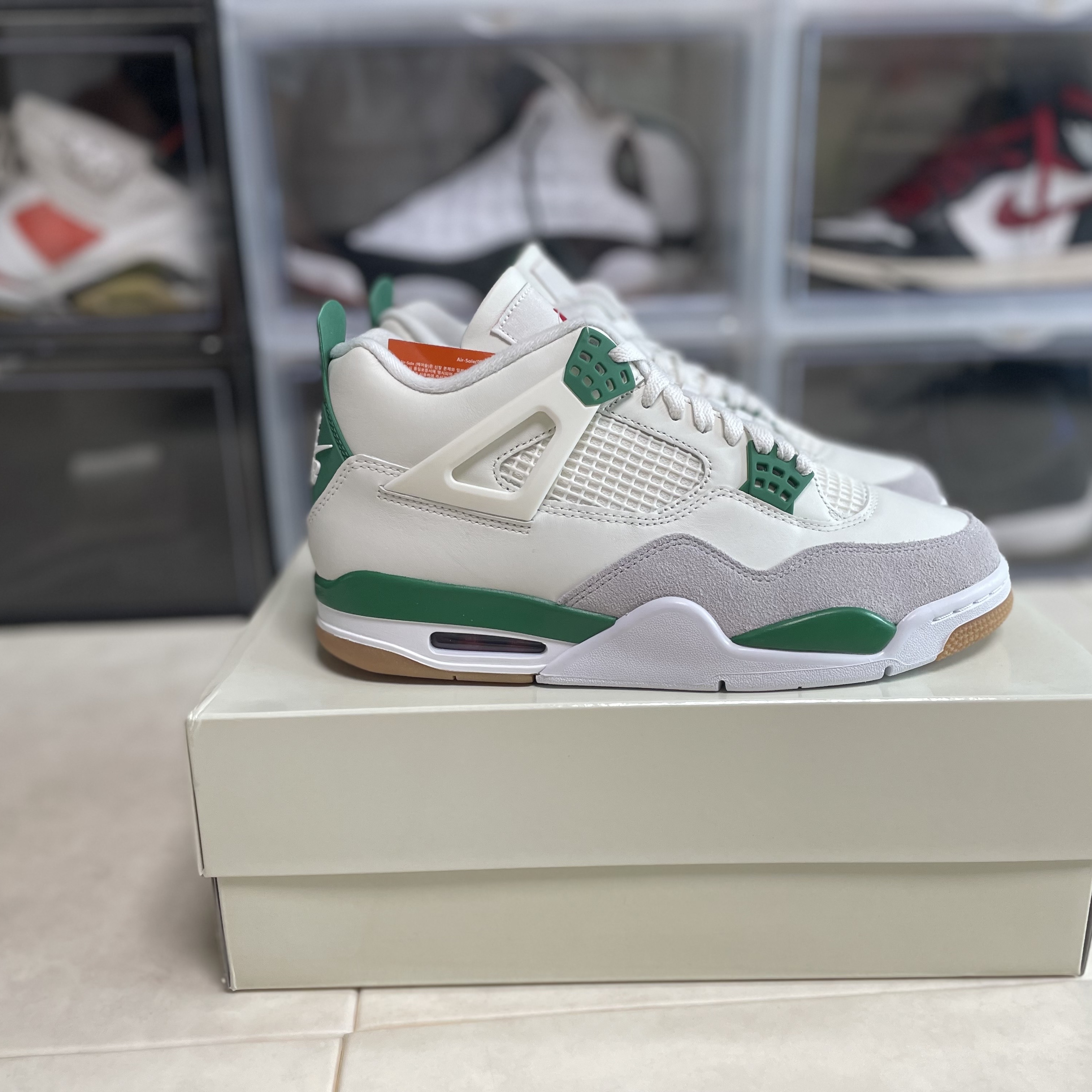 Jordan 4 x Nike SB Retro SP Pine Green 착용 스타일 - 4