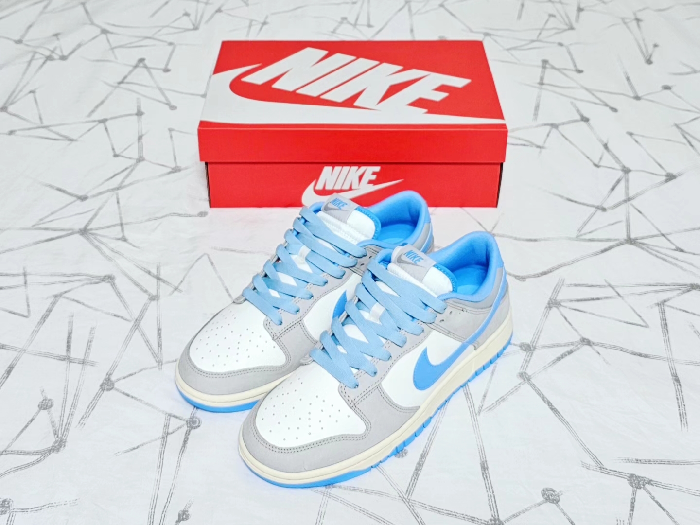 Nike Dunk Low Sail University Blue 착용 스타일 - 1