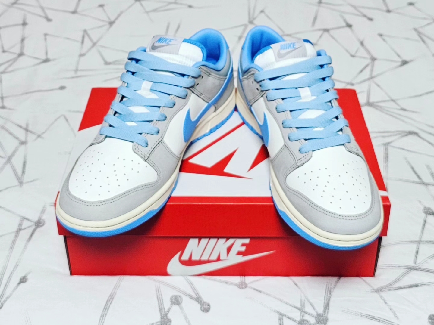 Nike Dunk Low Sail University Blue 착용 스타일 - 3