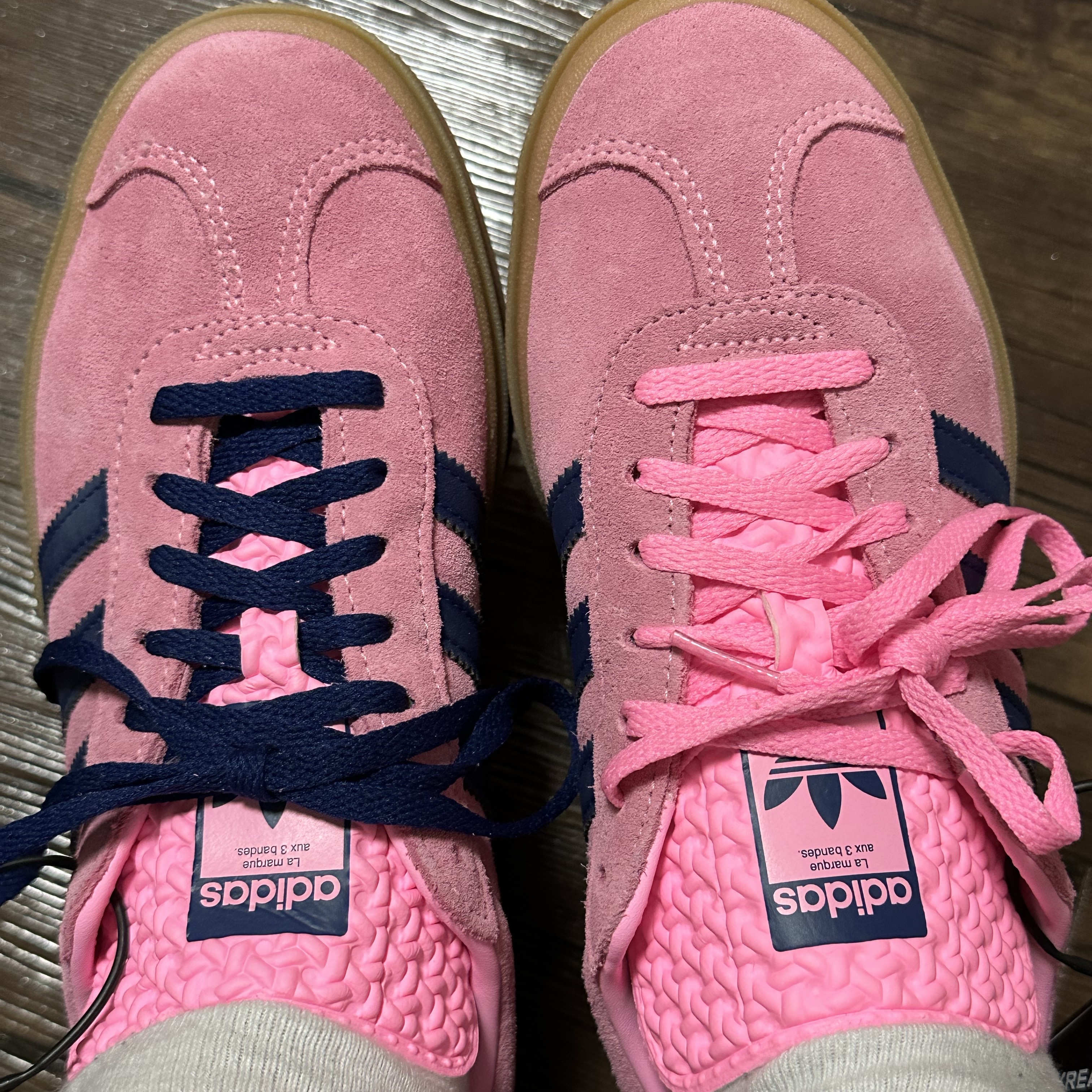 (W) Adidas Gazelle Bold Pink Glow Victory Blue 착용 스타일