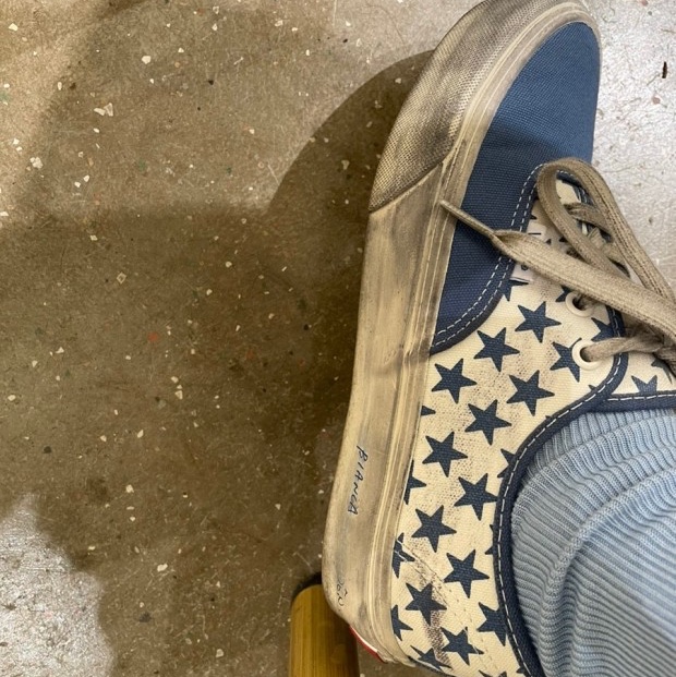 Vans Vault x Bianca Chandon Authentic LX Stressed Navy White 착용 스타일