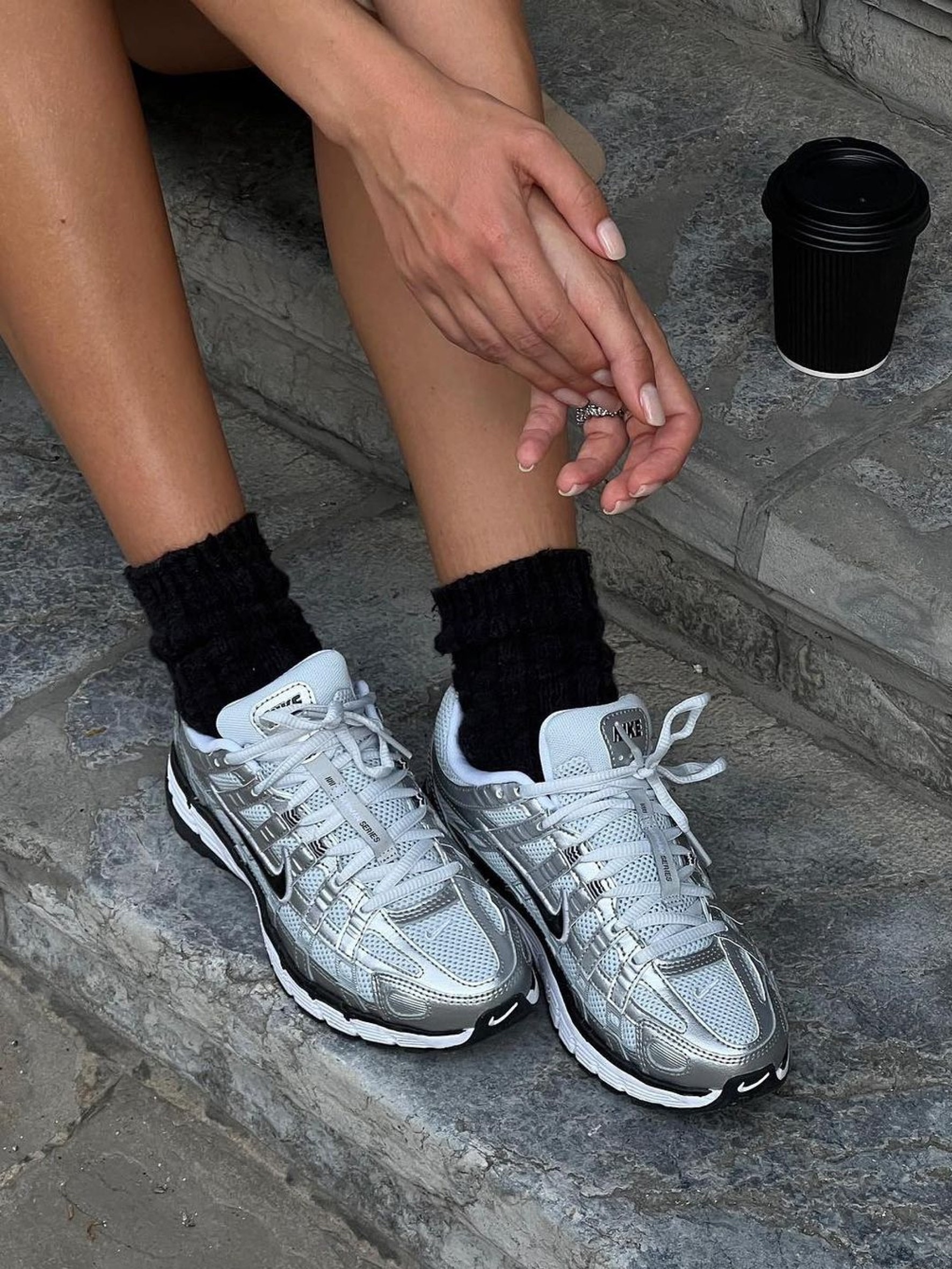 (W) Nike P-6000 Space Purple Black, (W) Nike P-6000 White Metallic Silver 착용 스타일 - 2