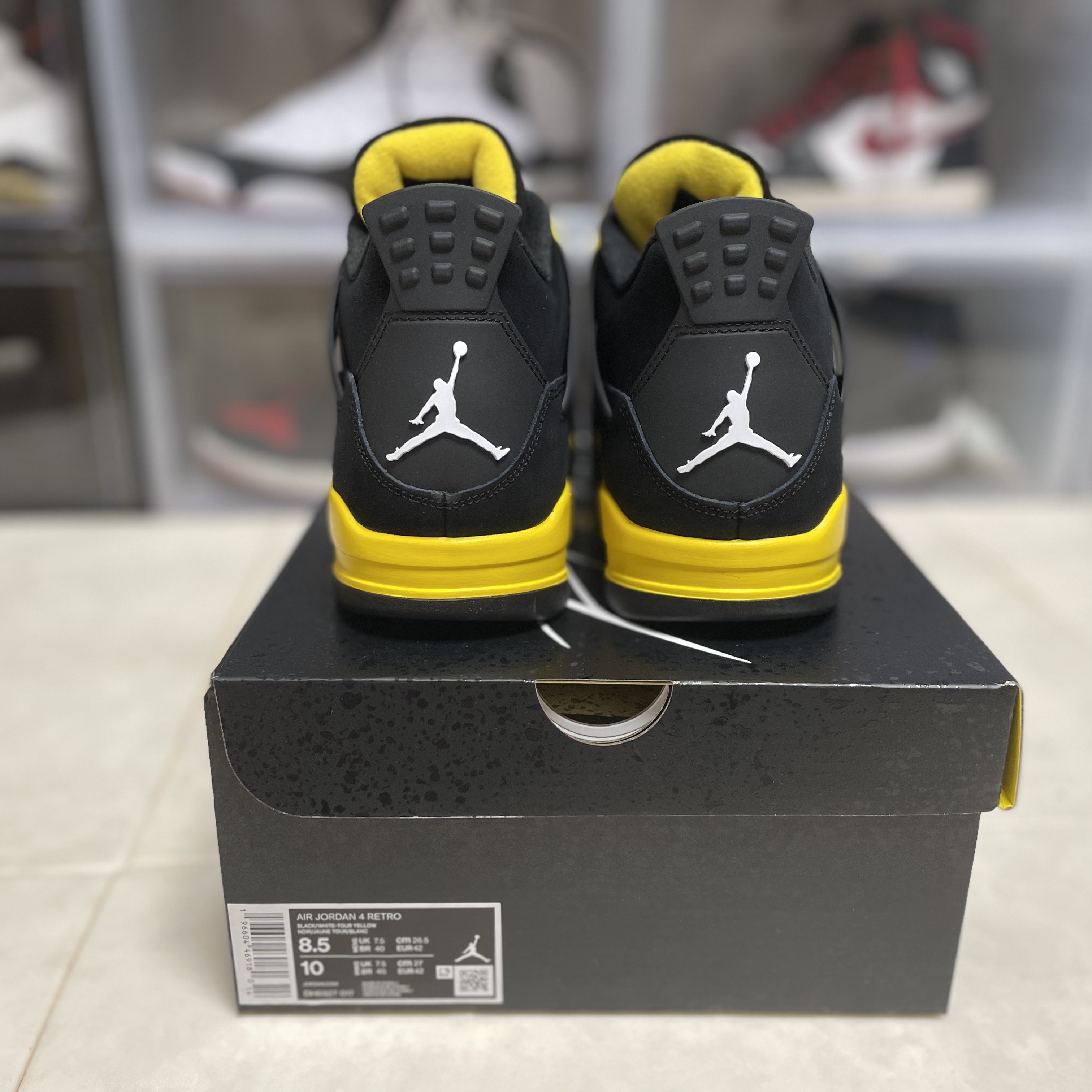 Jordan 4 Retro Thunder 2023 착용 스타일 - 3