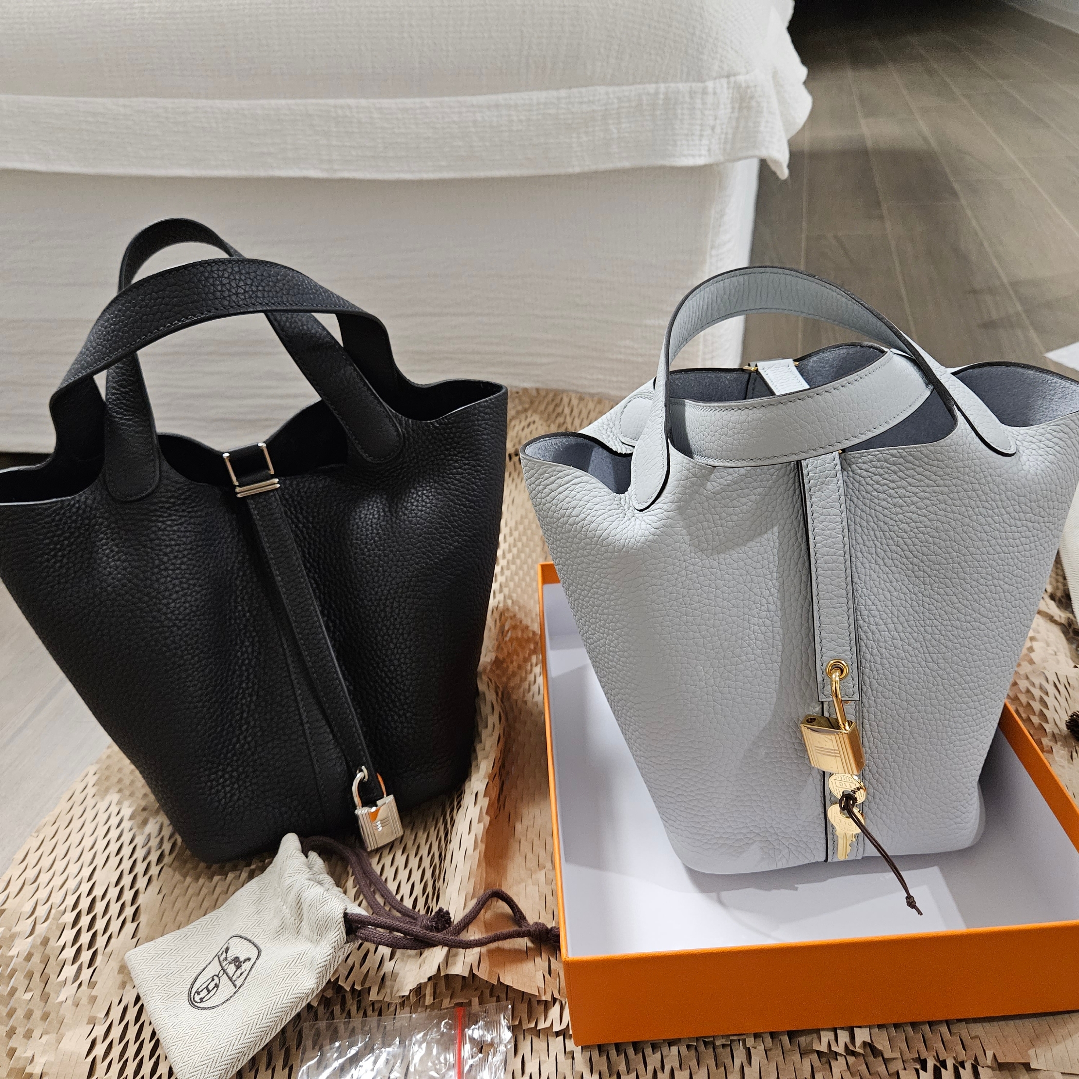 Hermes Picotin Lock 18 Bag Clemence & Palladium Caban 착용 스타일