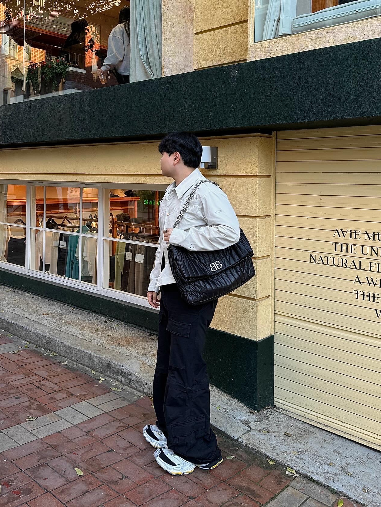 Balenciaga Cargo Sneakers Grey Black Yellow, Balenciaga Flared Cargo Pants Black 착용 스타일 - 1