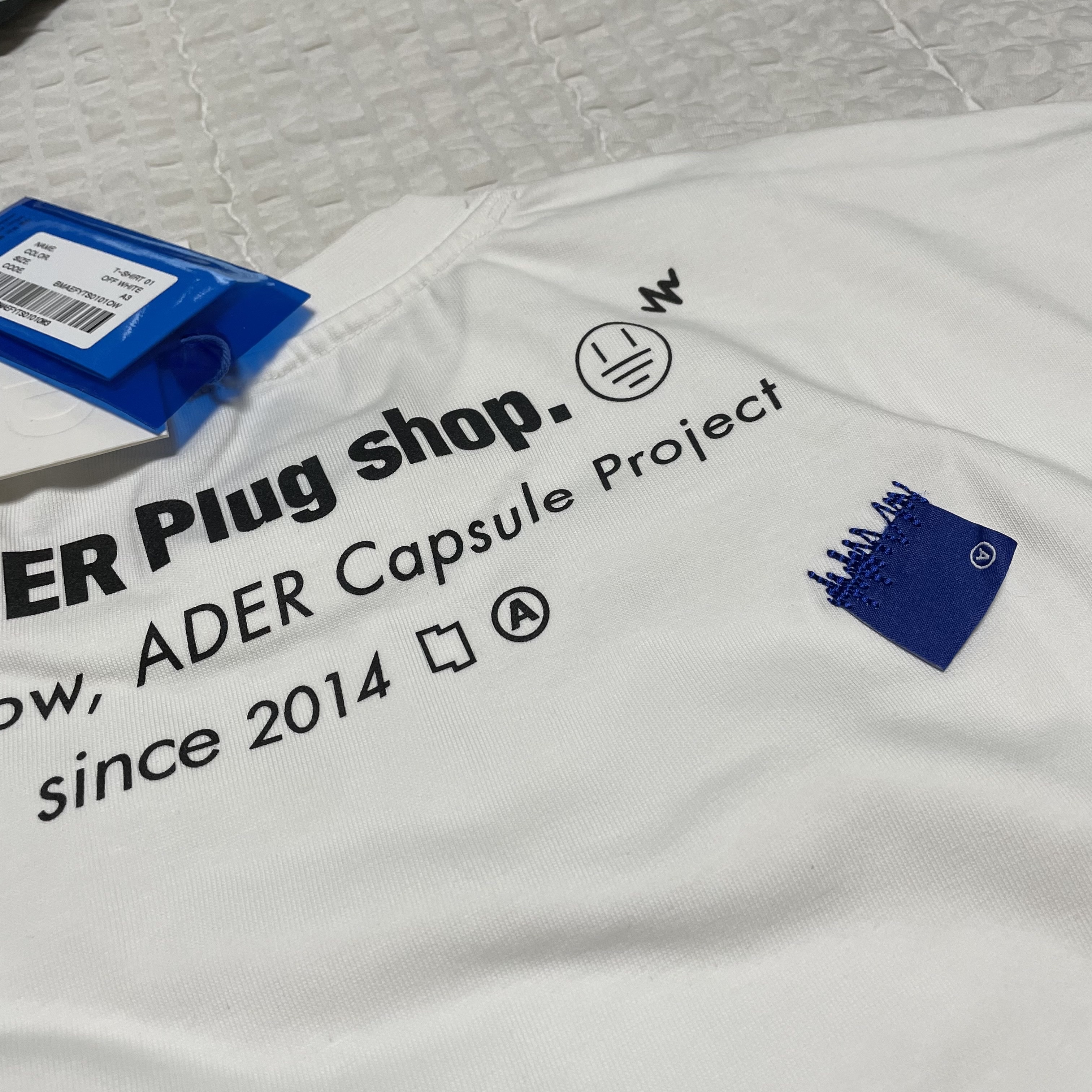 Ader Error Plugshop Jamsil T-Shirt Off White 착용 스타일 - 3