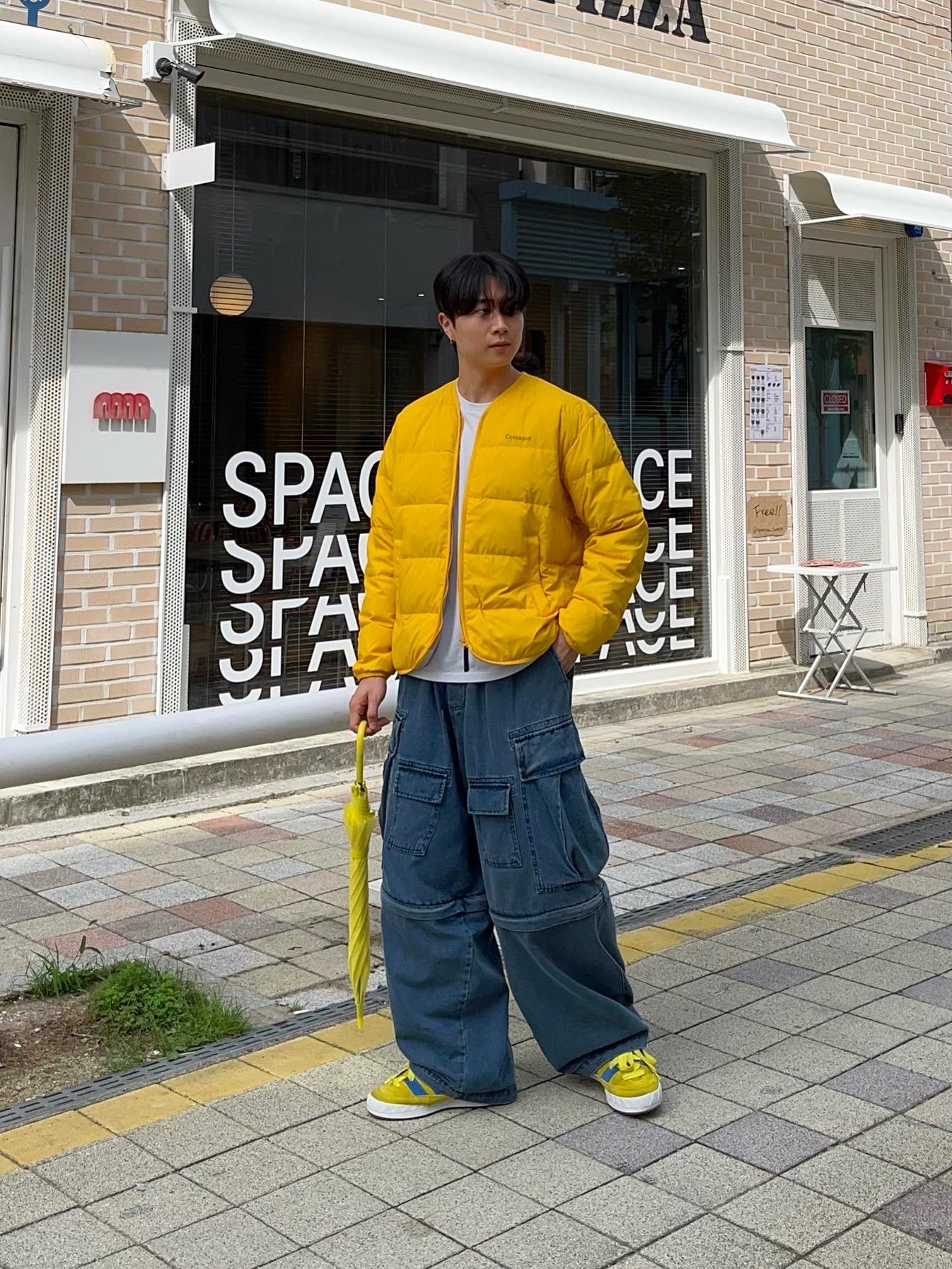 Adidas Adimatic Bright Yellow Blue 착용 스타일