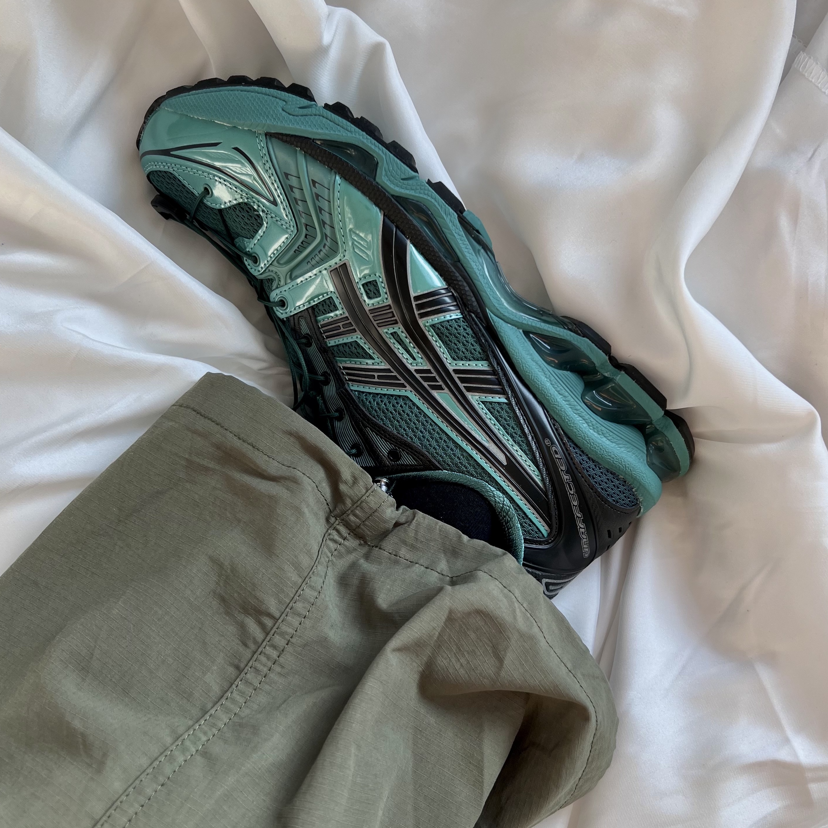 Asics x Unaffected Gel-Kayano 14 Uranus Green 착용 스타일 - 2