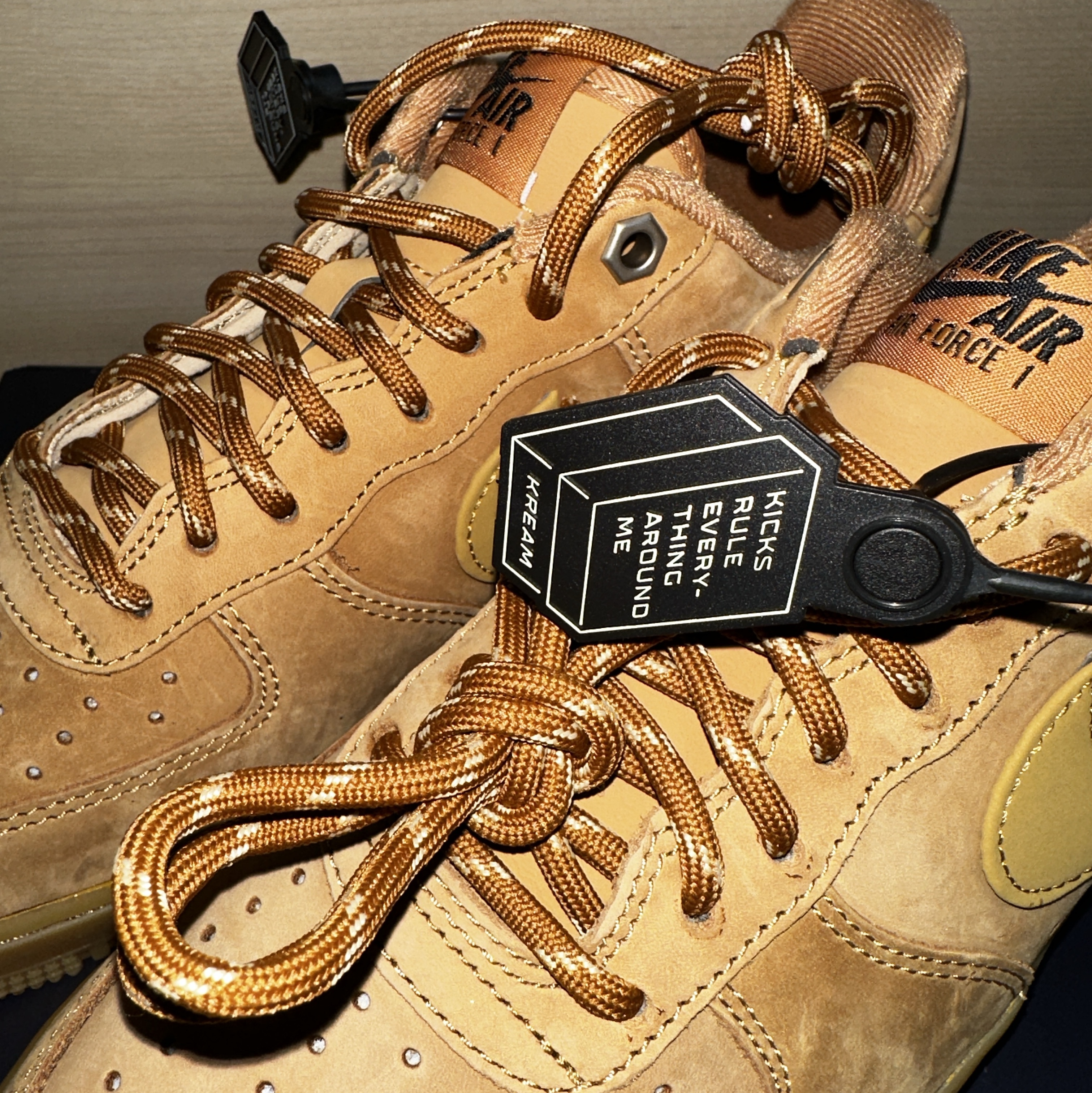 Nike Air Force 1 '07 WB Flax 착용 스타일 - 2
