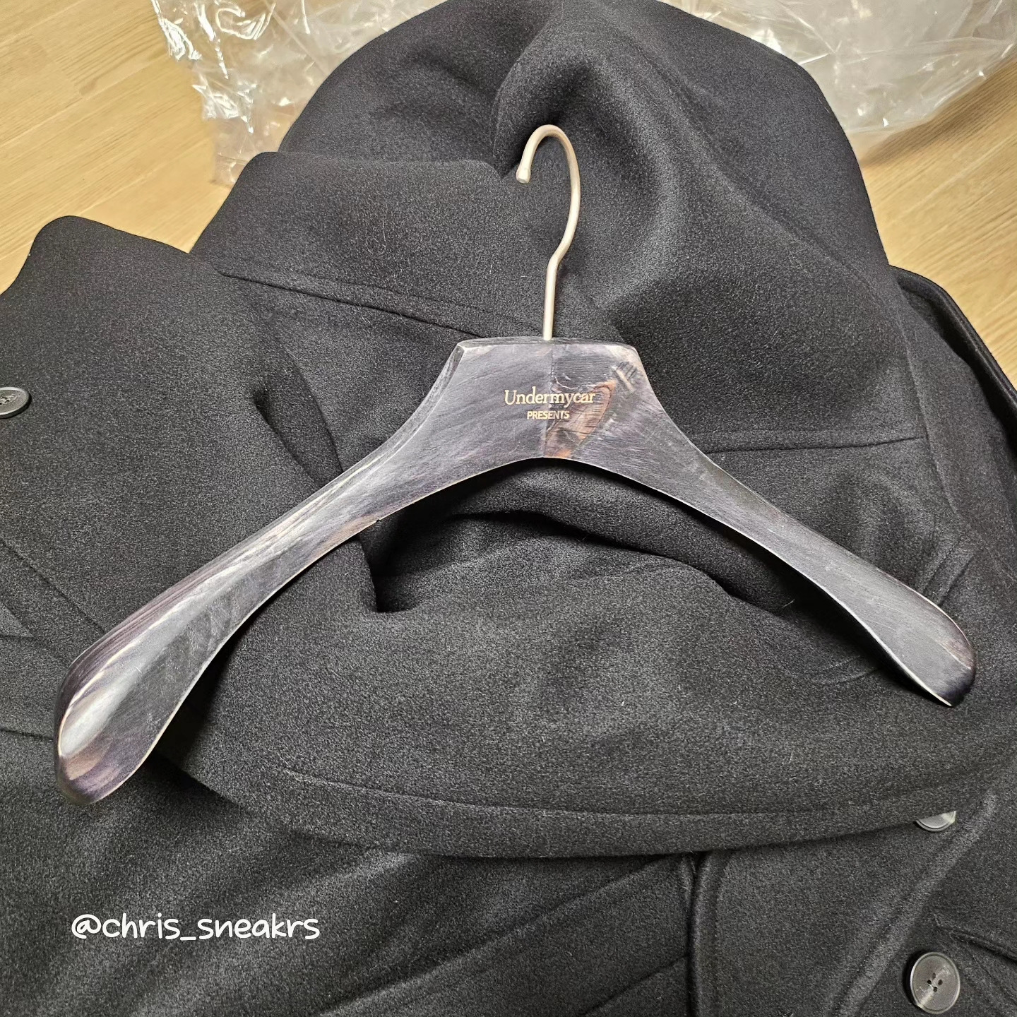 Undermycar Legion.02 Balmacaan Oversized Wool Coat Black, Supreme Lasered Twill Camp Cap Black - 23SS 착용 스타일 - 4