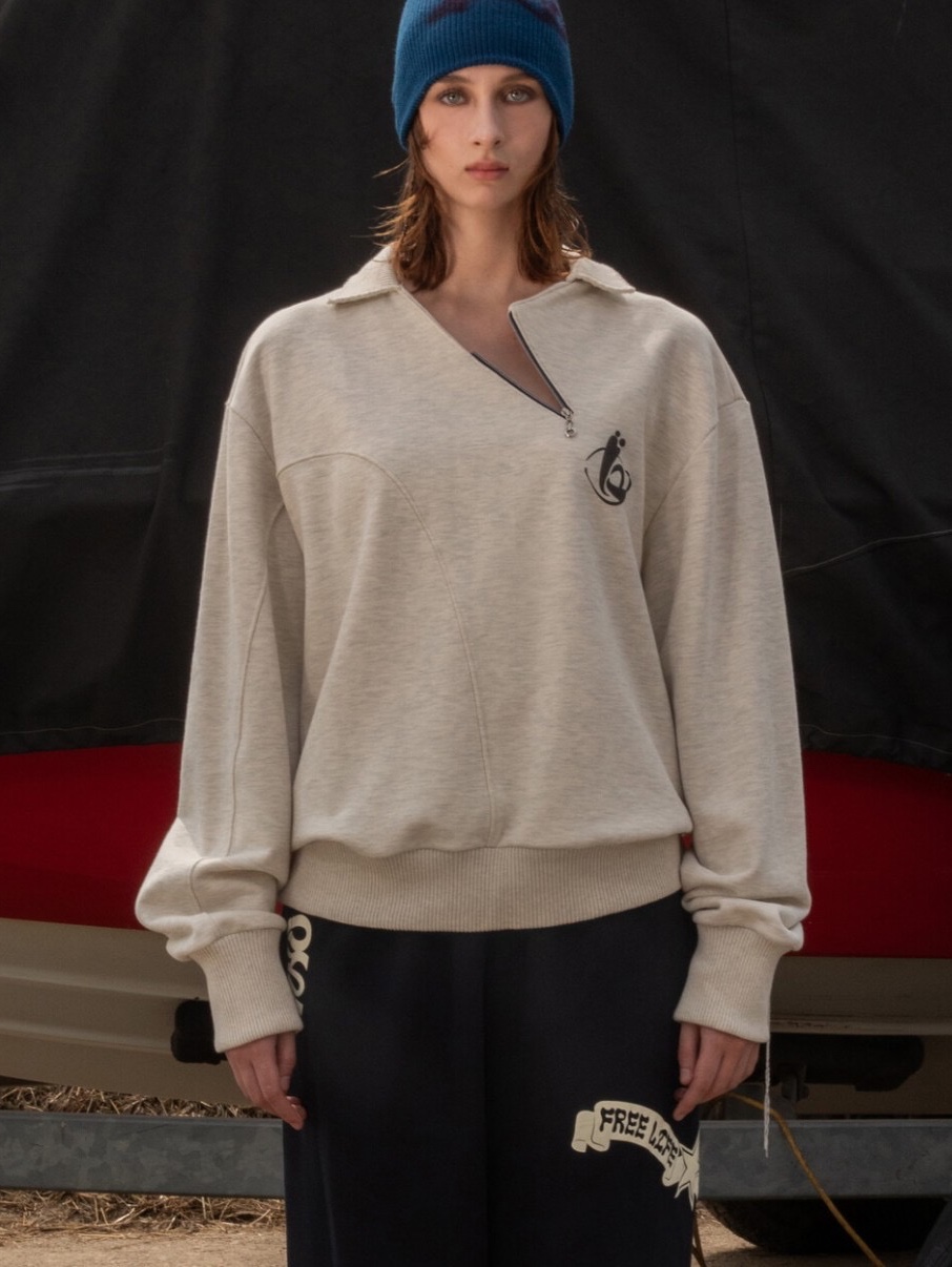 Kyo Oasis Diagonal Collar Pullover Melange Oatmeal 착용 스타일